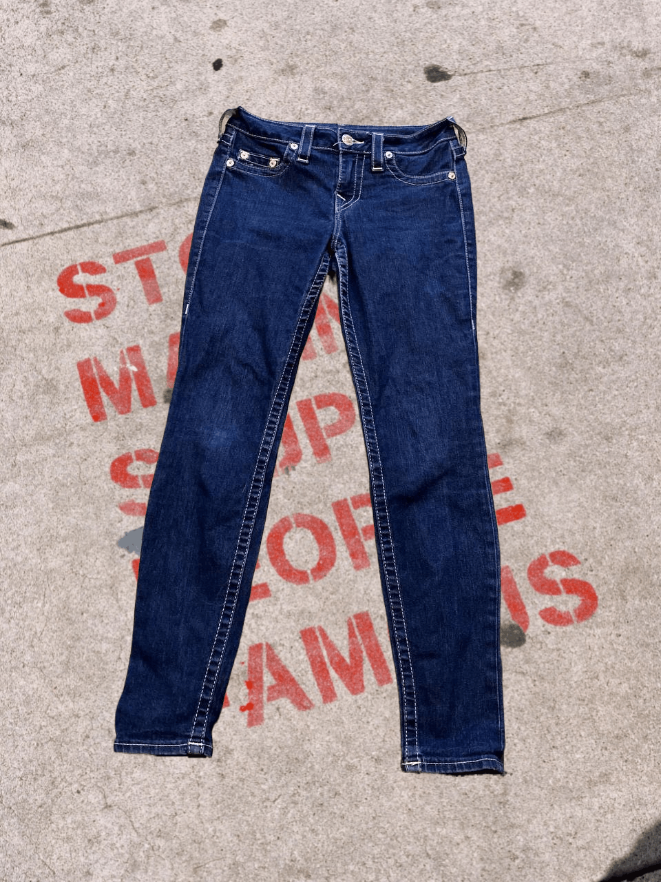 True Religion TRUE RELIGION MADE IN USA Slim Fit Denim Jeans Clean Look Size 28" / US 6 / IT 42 - 1 Thumbnail