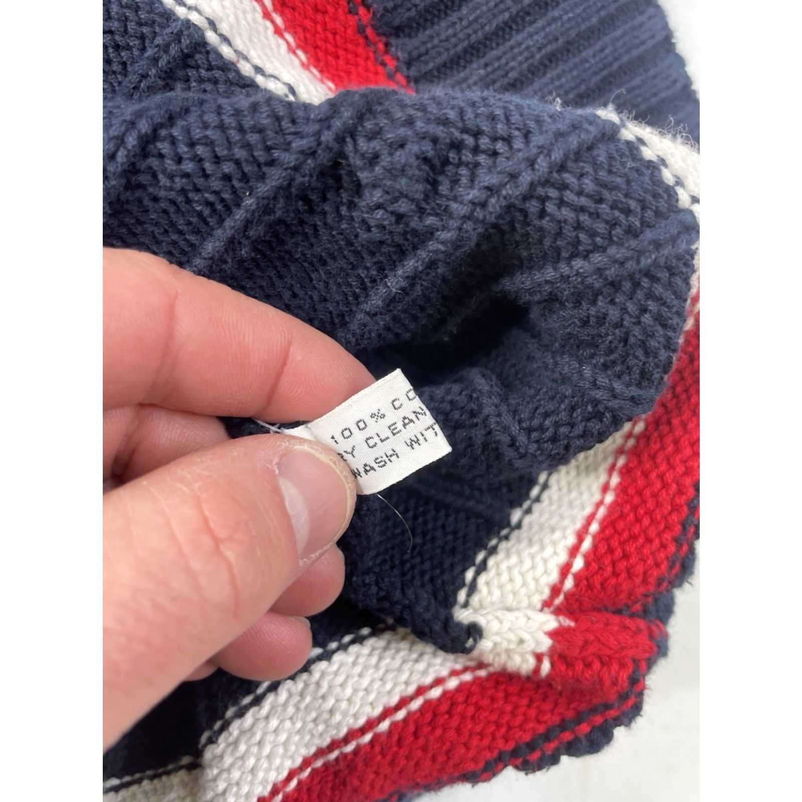 Vintage VINTAGE English Sports Shop Bermuda Men’s XXL Cable Knit V Neck Sweater Tennis Crew Neck Pullover Blue Cotton Sports Set 2XL Mens Size US XXL / EU 58 / 5 - 6 Thumbnail