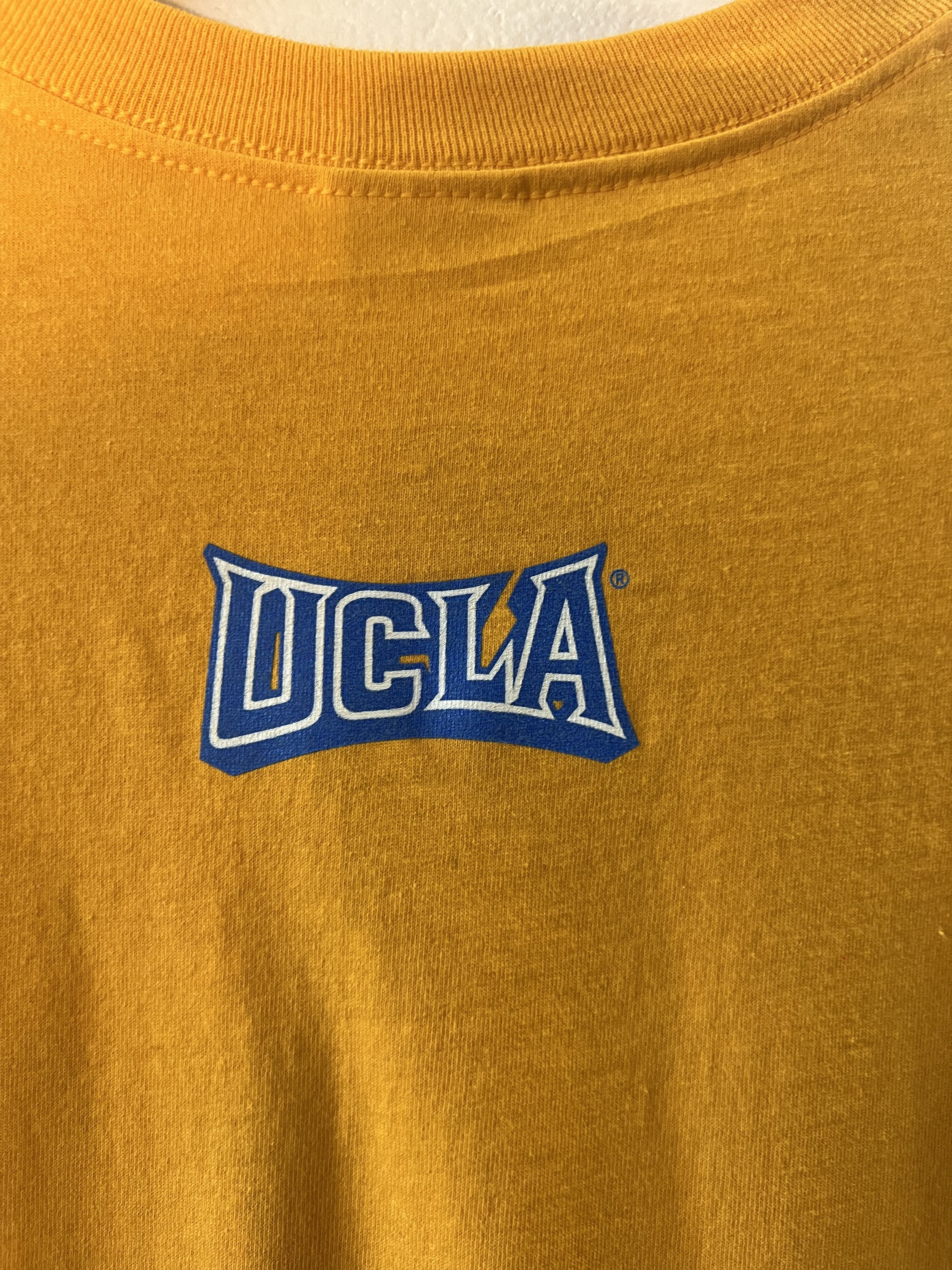 Vintage Vintage UCLA Y2K T Shirt Size US L / EU 52-54 / 3 - 4 Thumbnail