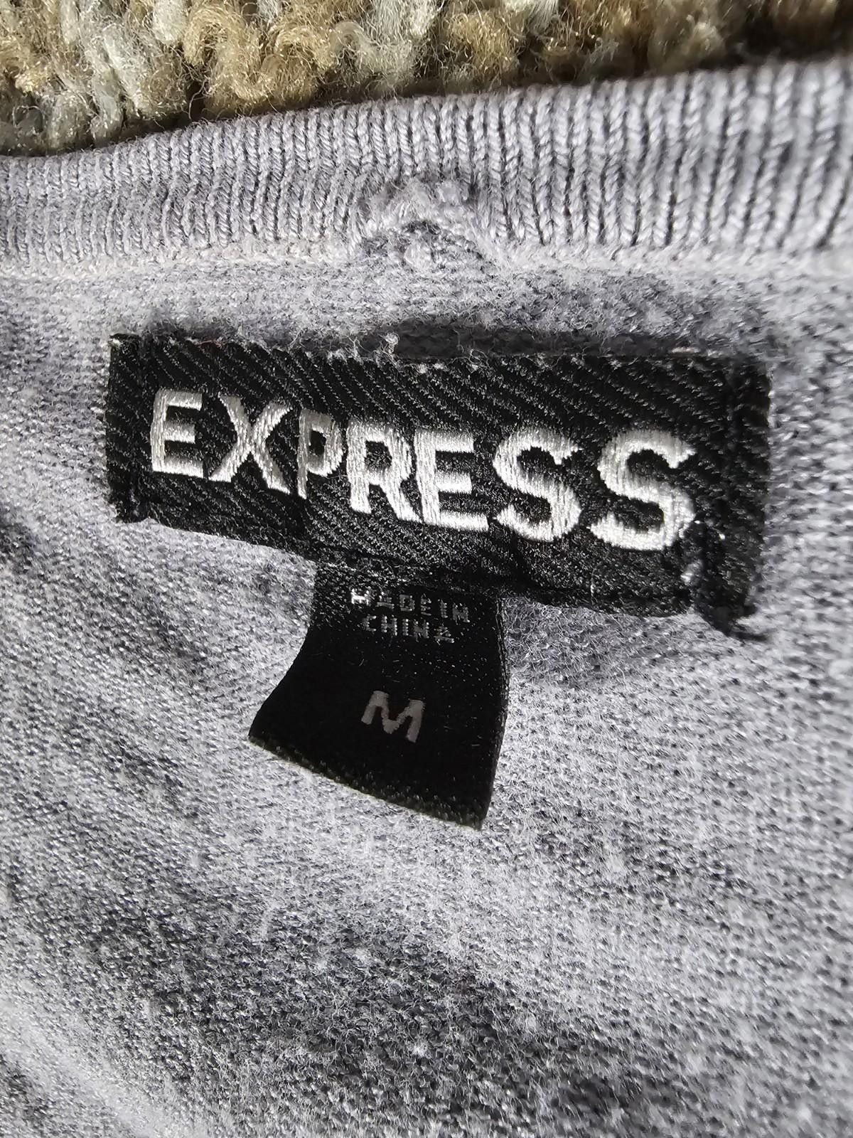 Express Express Ruffled Vneck M Gray Sweater Size M / US 6-8 / IT 42-44 - 4 Thumbnail