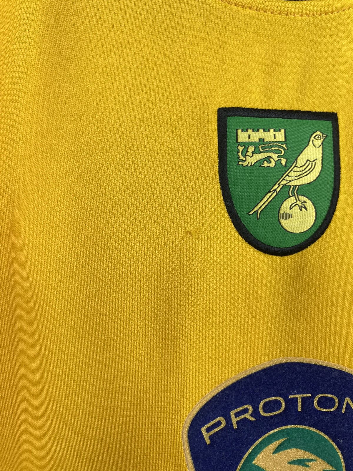 Vintage 2005/06 XARA NORWICH CITY HOME SOCCER FOOTBALL JERSEY SHIRT Size US XL / EU 56 / 4 - 7 Thumbnail