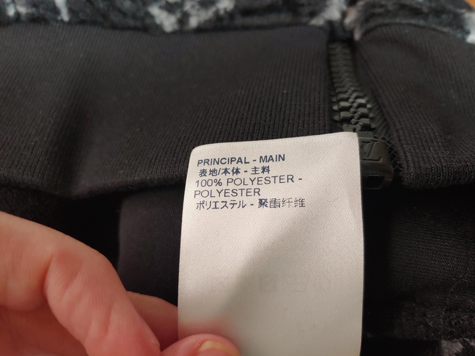 Louis Vuitton Louis Vuitton Monogram Fleece Jacket in Black Size US XL / EU 56 / 4 - 10 Thumbnail