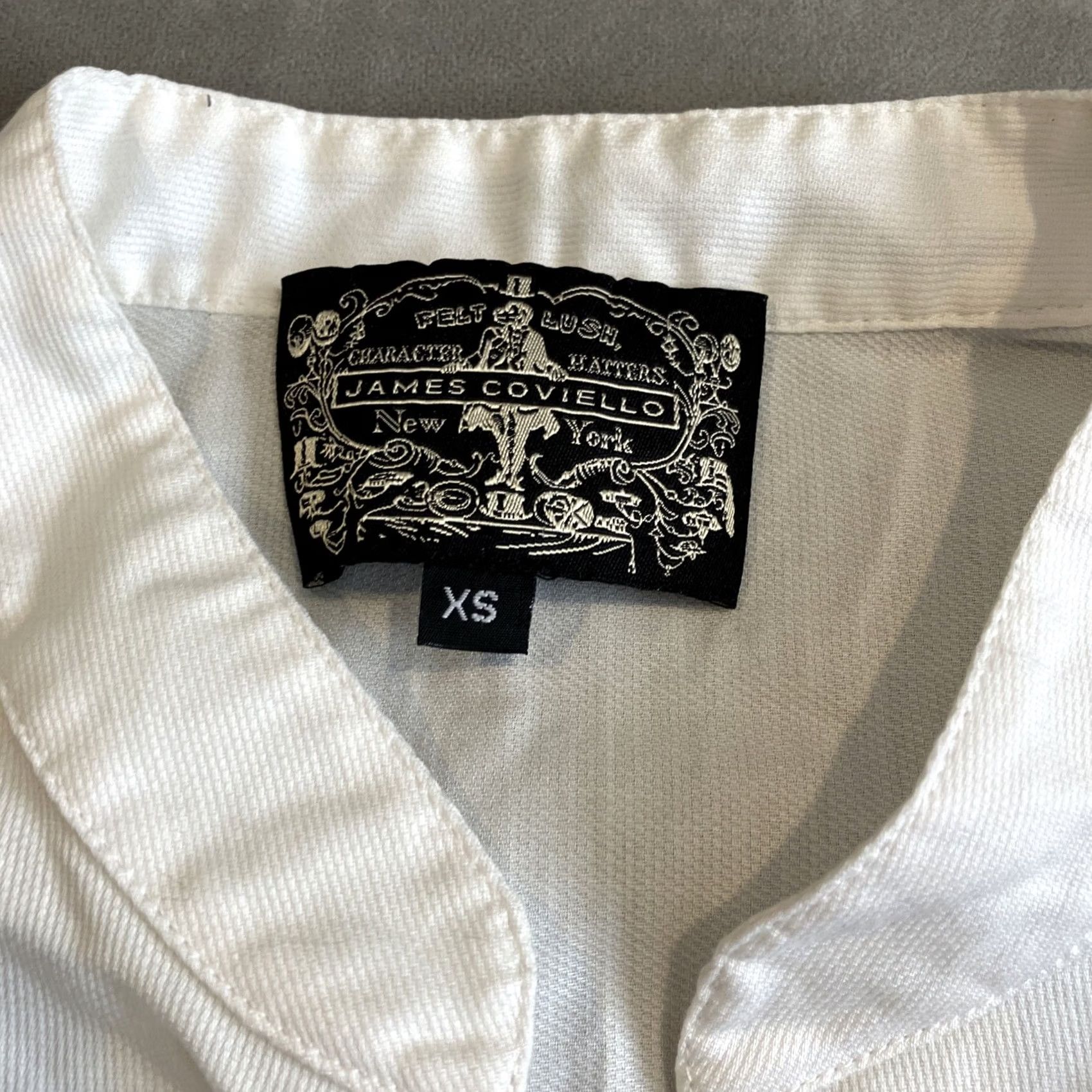Vintage James Coviello Blouse Shirt Womens XS Ivory Short Sleeve V-Neck 5 Buttons Cotton Solid Size XS / US 0-2 / IT 36-38 - 4 Thumbnail