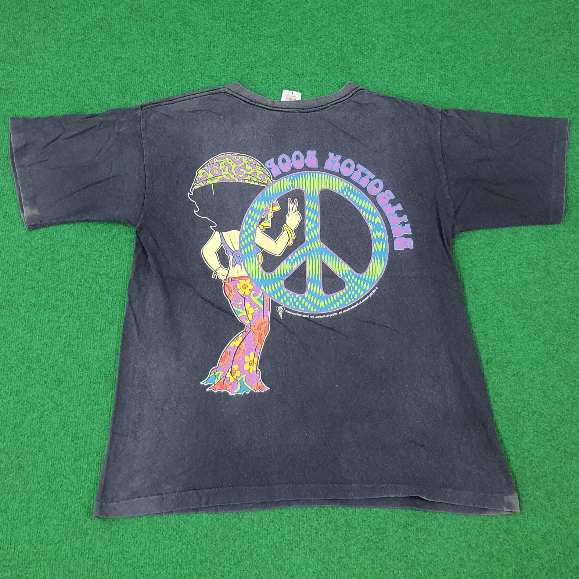 Other Vintage Bellbottom Boop Betty Boop '93 Tshirt C239N9 Size US L / EU 52-54 / 3 - 4 Thumbnail
