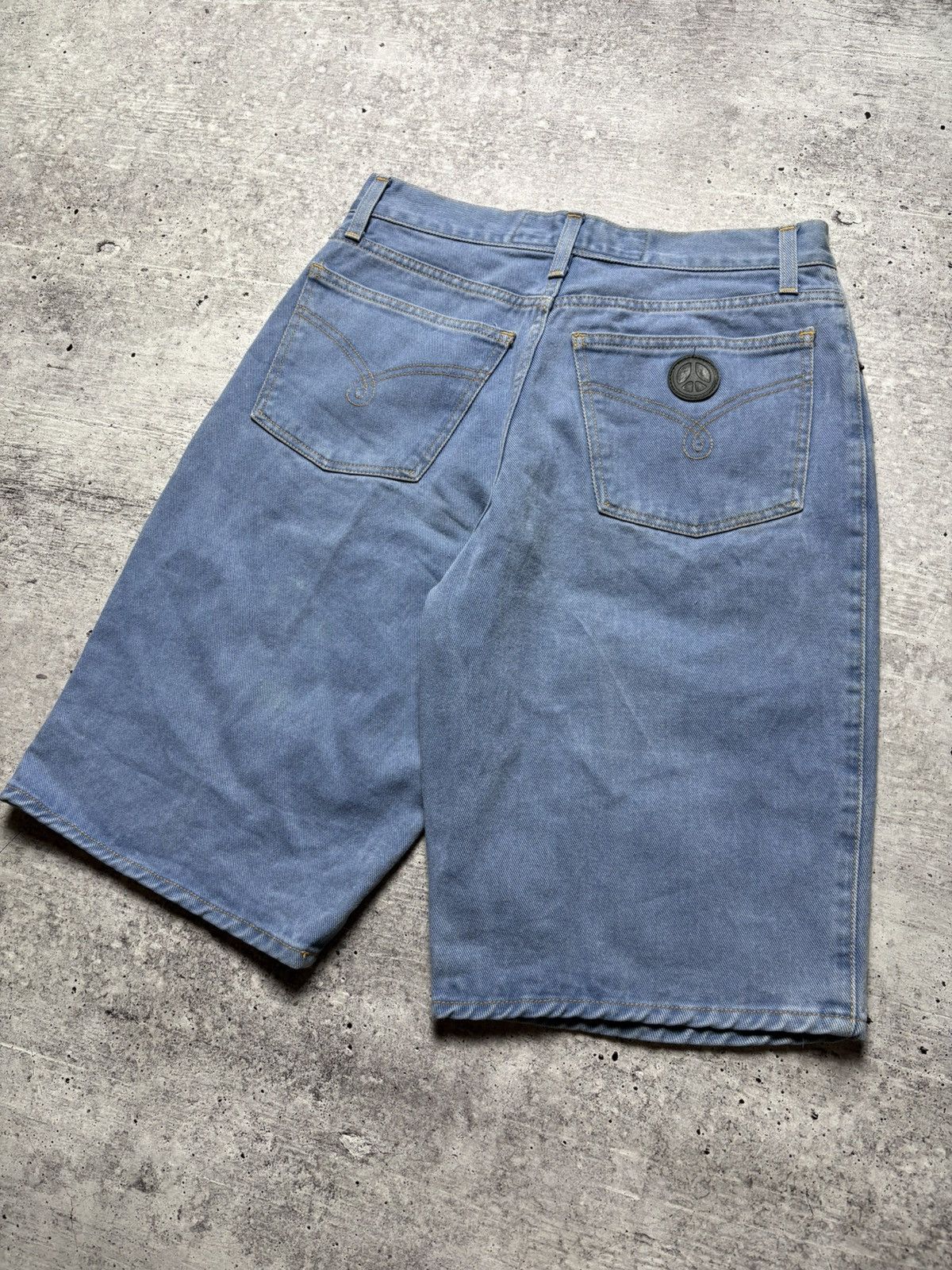 Moschino Moschino Vintage Baggy Shorts Size US 33 - 1 Thumbnail