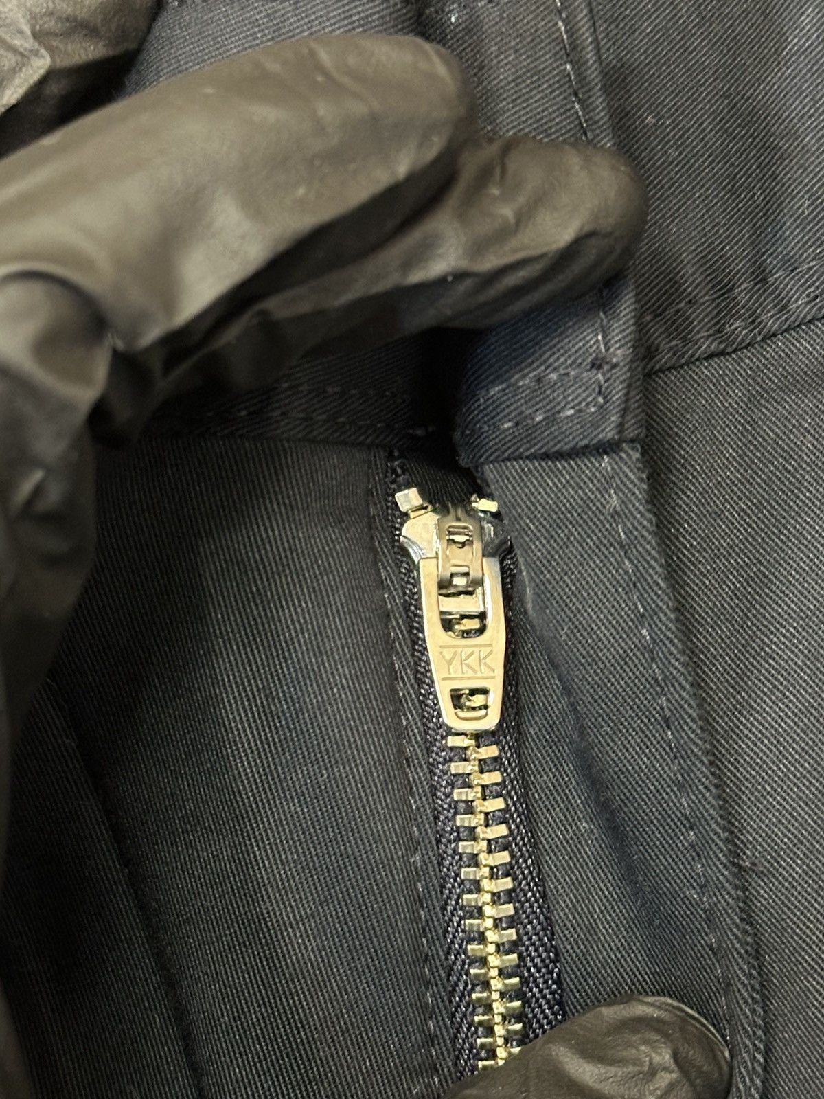 Morgan Homme Morgan Homme men's chinos featuring a classic button. Size US 32 / EU 48 - 12 Thumbnail