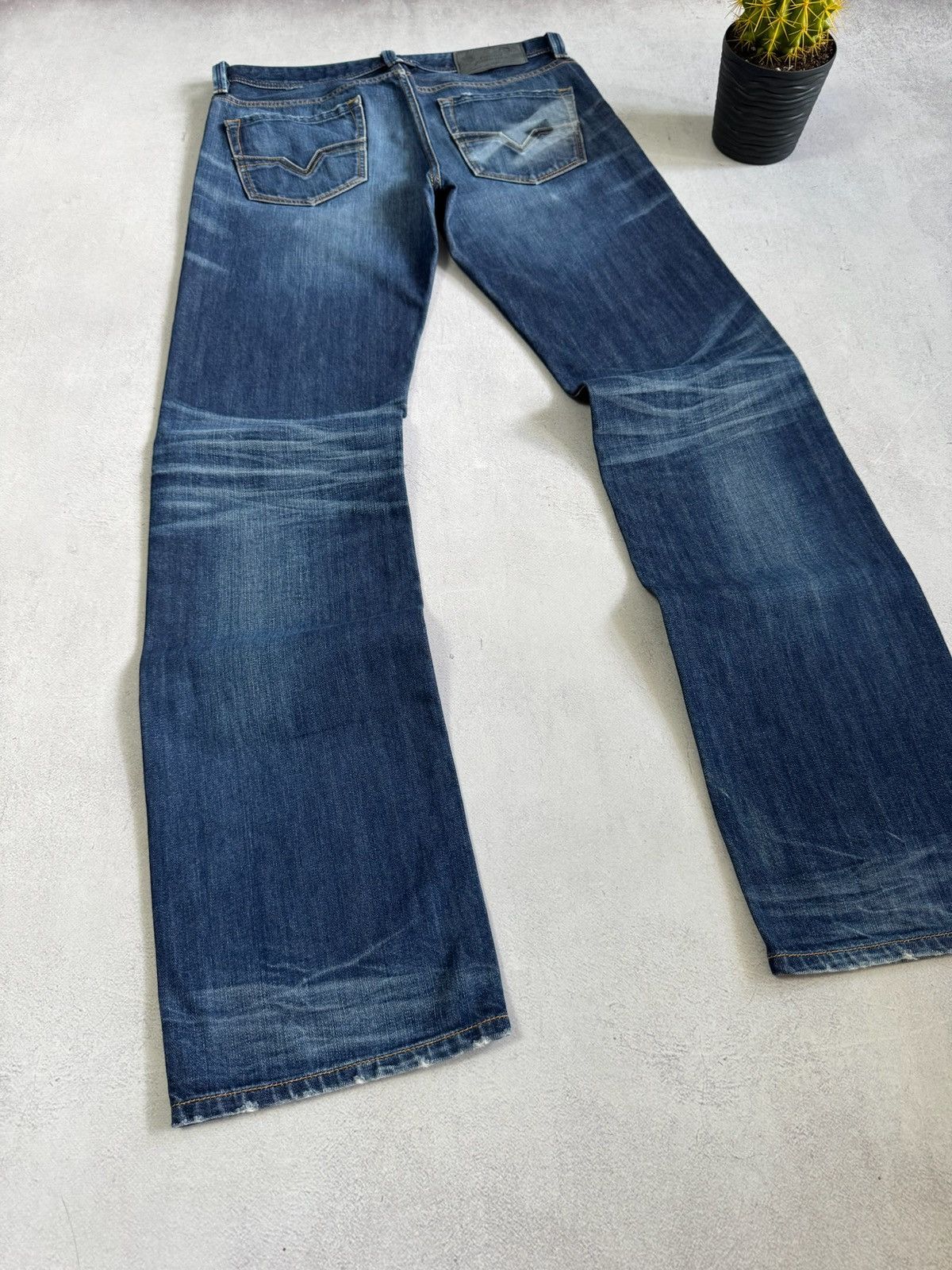 Diesel Diesel Big Logo Denim Pants Jeans Vintage 90s Japanese Y2K Size US 32 / EU 48 - 2 Thumbnail
