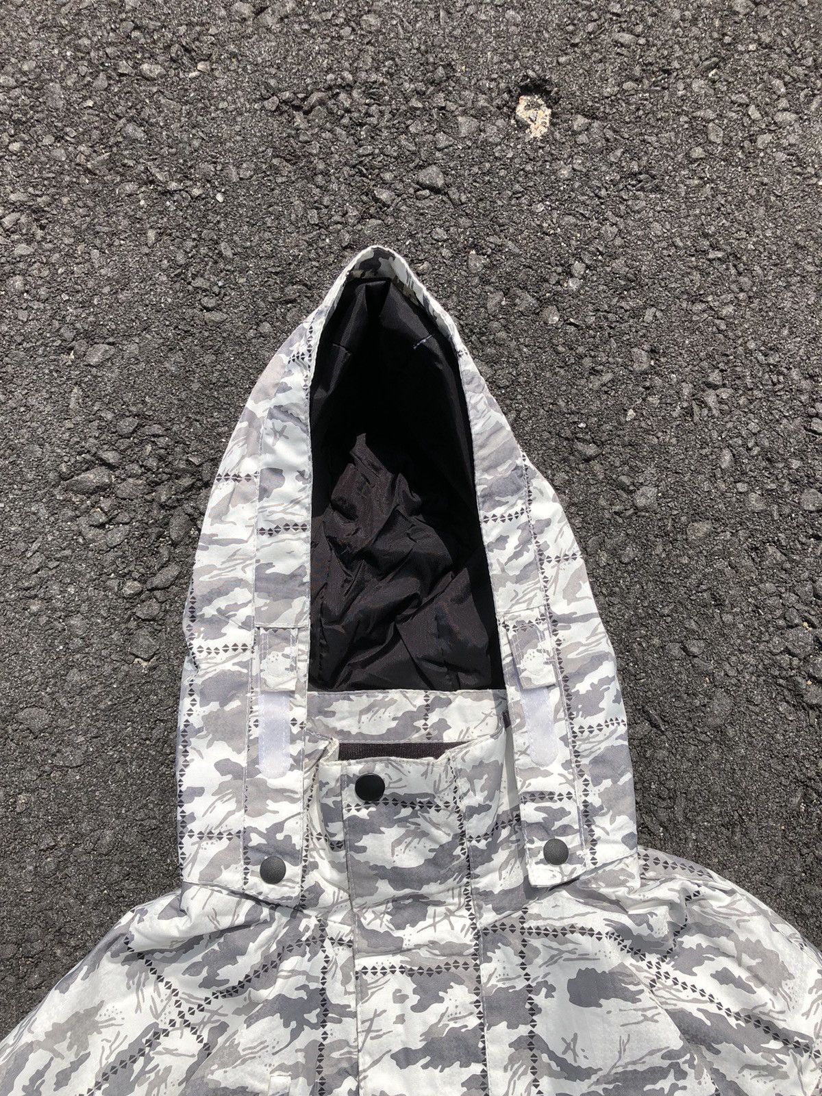 Japanese Brand Japanese Brands Kissmark Camo Colourway Ski Jacket Size US L / EU 52-54 / 3 - 8 Thumbnail