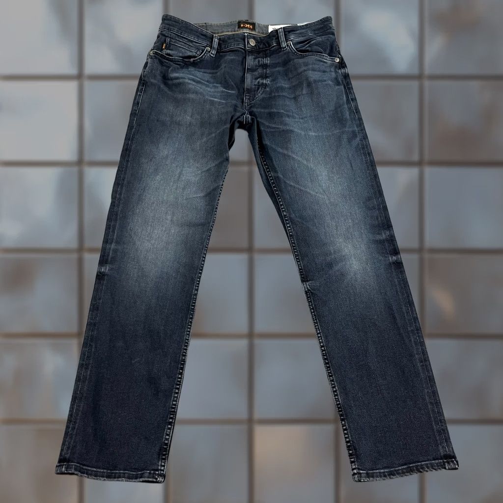 Hugo Boss HUGO BOSS Jeans Slim Fit 32 Dark Wash Blue Soft Motion Stretch Delaware Men 5-Pocket Denim Tapered Slim XS? Size US 32 / EU 48 - 1 Thumbnail