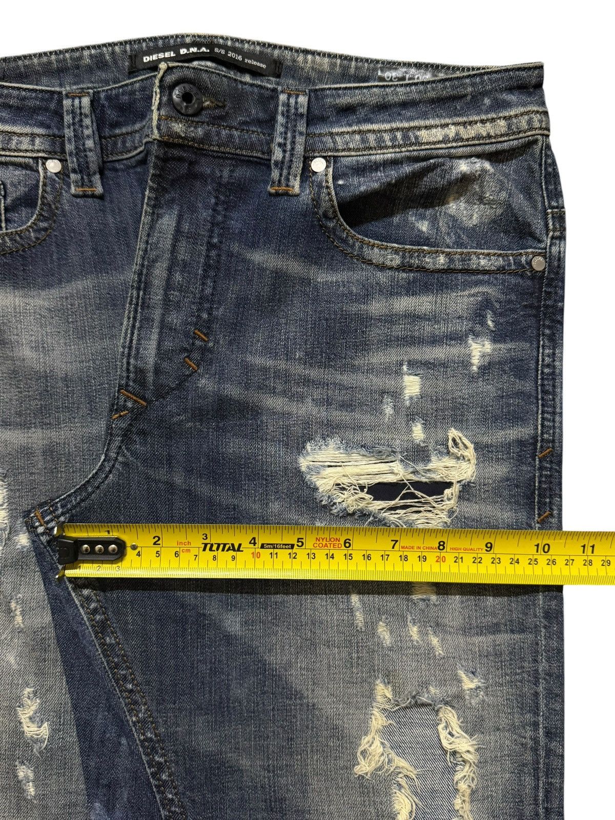 00s Diesel Fade ripped straight denim MENS DIESEL KRAVER TAPERED 