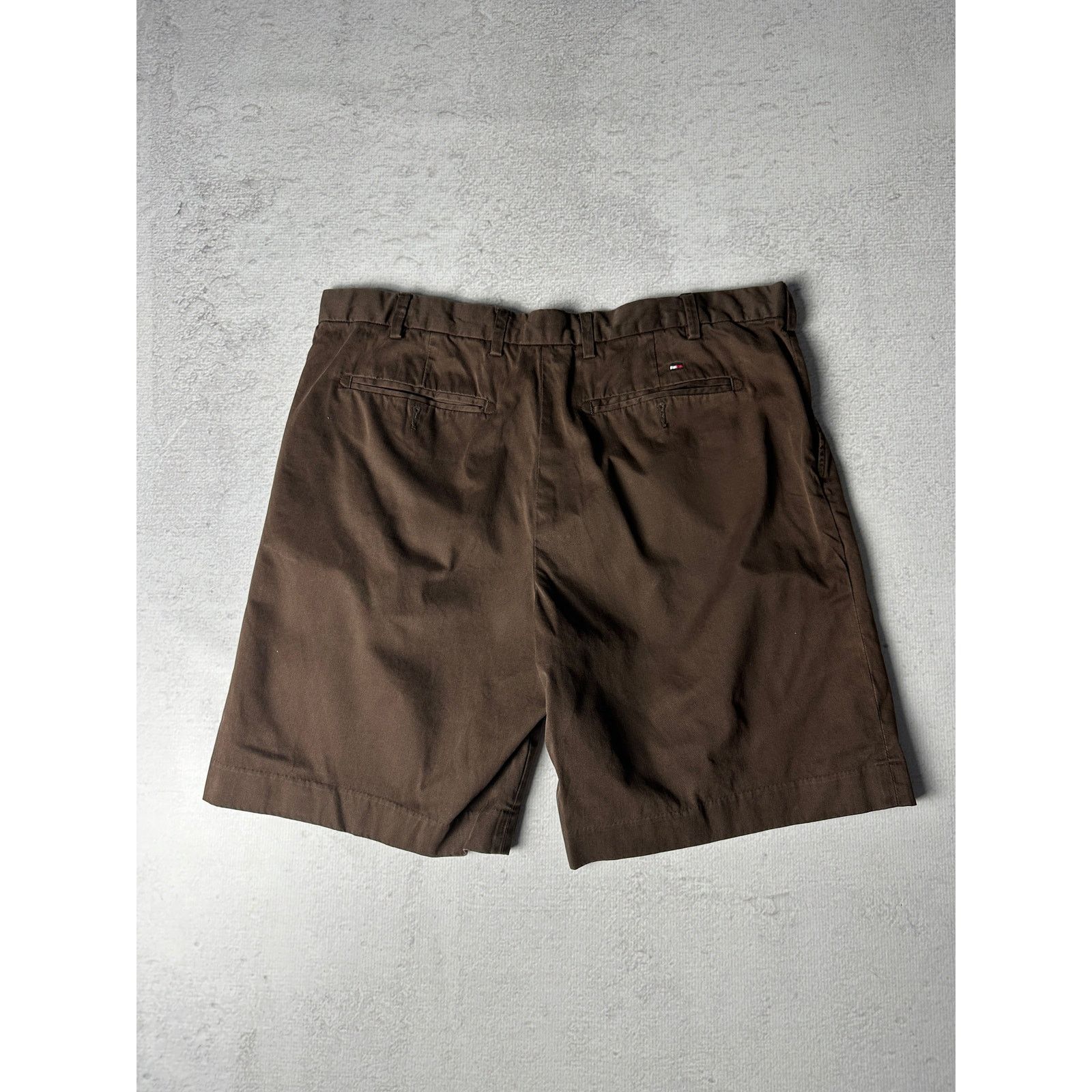 Tommy Hilfiger Vintage Tommy Hilfiger Chino Shorts For Men - 38 Size Size US 38 / EU 54 - 2 Thumbnail