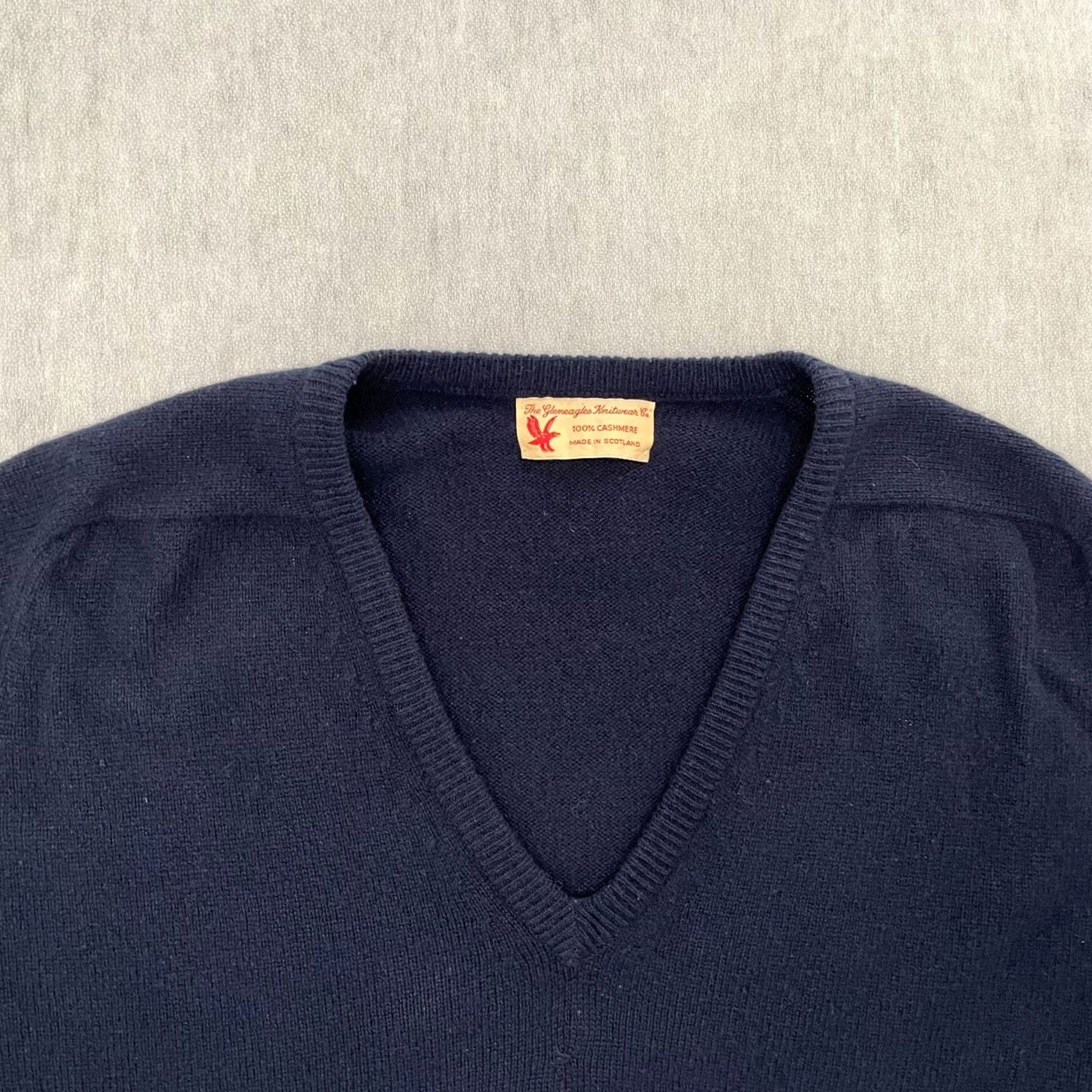 Vintage Gleneagles Knitwear Co Sweater Men Blue Cashmere V-Neck Pullover Adult M Weighted Opulence? Size US M / EU 48-50 / 2 - 2 Thumbnail