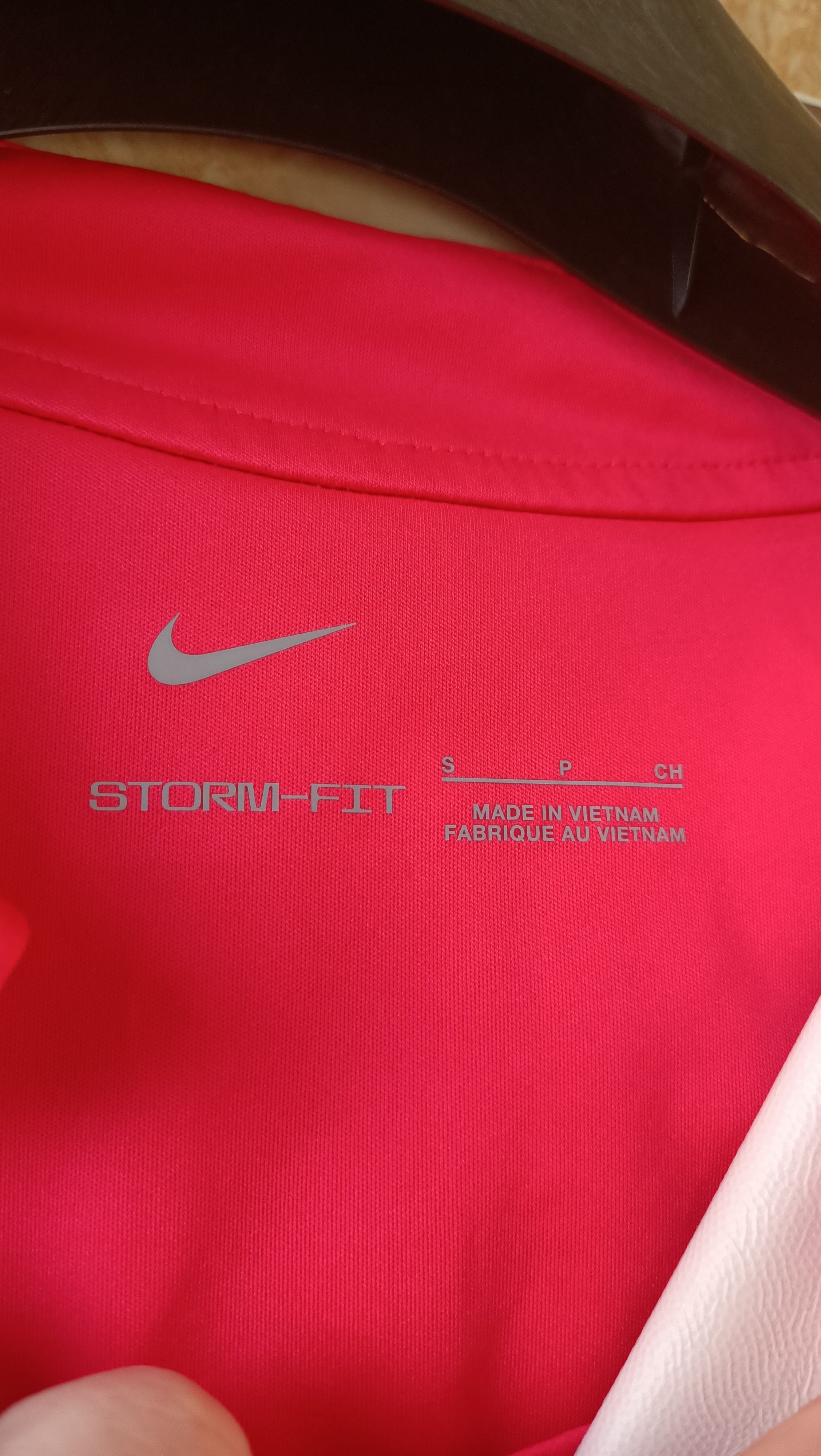 Nike Liverpool Nike Storm - Fit training long sleeve Size US S / EU 44-46 / 1 - 5 Thumbnail