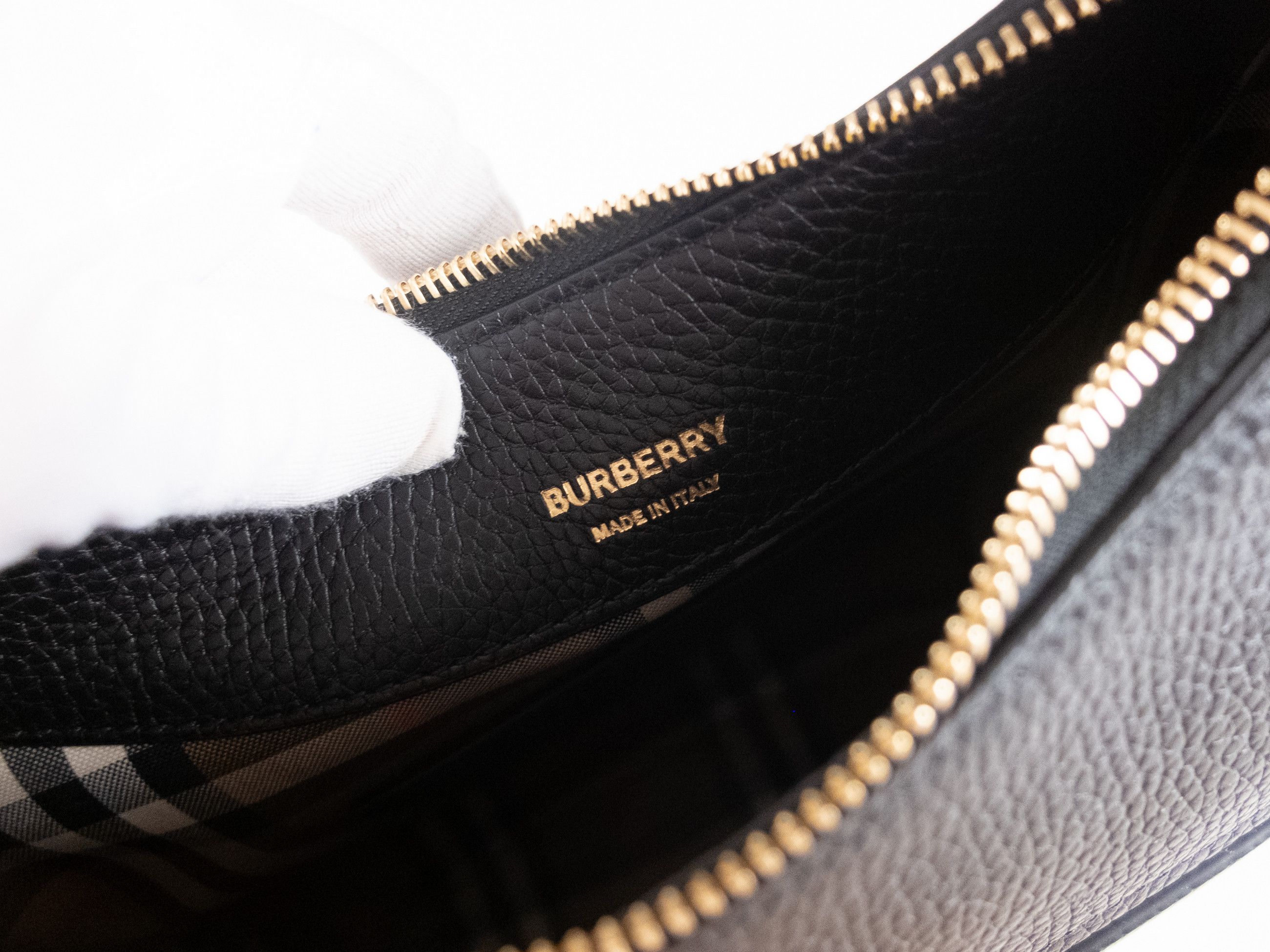 Burberry BURBERRY black grained leather hobo shoulder bag Size ONE SIZE - 13 Thumbnail