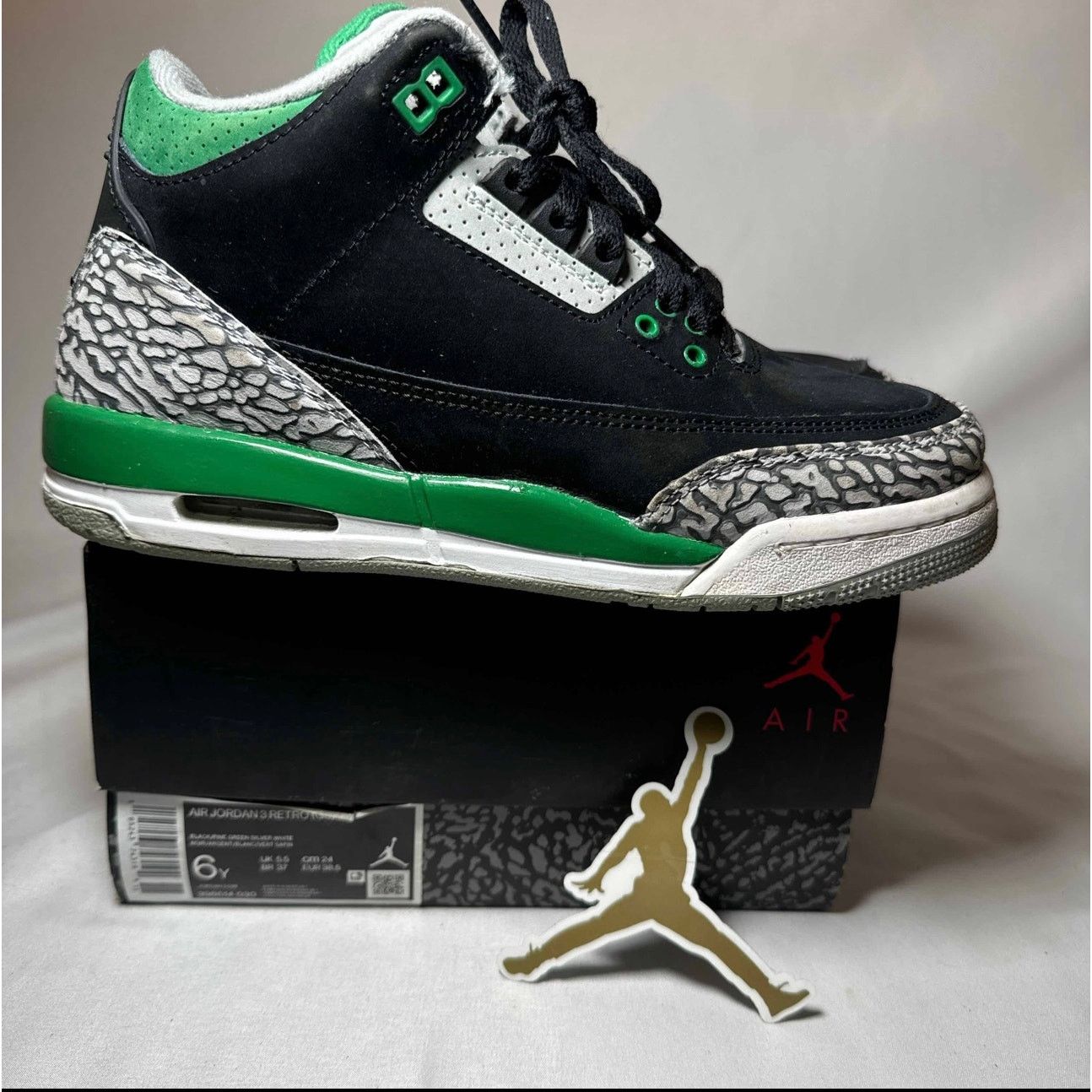 Jordan Brand × Nike Size 6 - Nike Air Jordan 3 Retro GS Pine Green Men's Shoes Size US 6 / EU 39 - 1 Thumbnail
