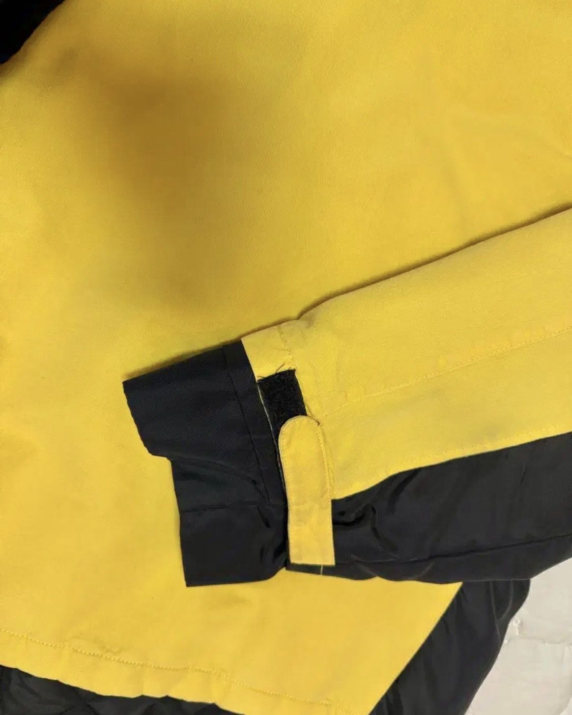 Vetements Vetements DHL Jacket Size US M / EU 48-50 / 2 - 8 Thumbnail