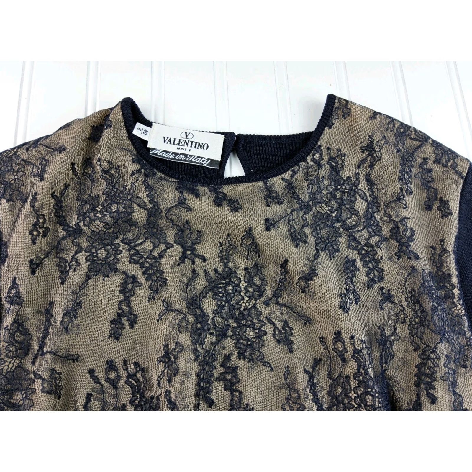 Valentino Valentino Miss V Lace Overlay Sweater Navy Size 6/40 Regular Women Pullover Lace 34" Chest 20" Length Size M / US 6-8 / IT 42-44 - 3 Thumbnail