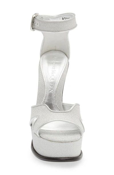 Alexander McQueen o1y0225 Sandals in Silver Size US 8 / IT 38 - 2 Thumbnail