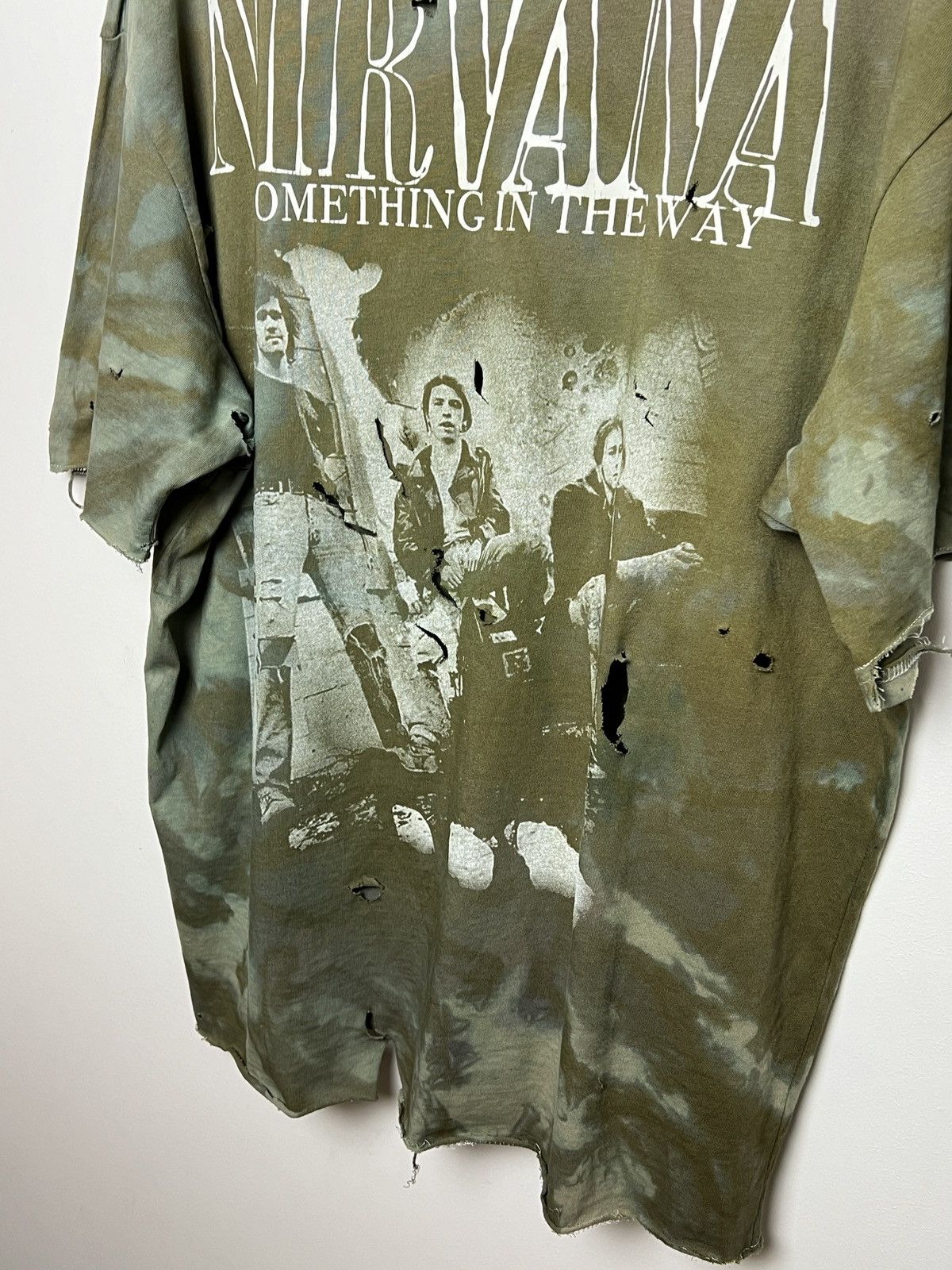 Nirvana tie dye trashed nirvana cobain t shirt 1/1 y2k Size US L / EU 52-54 / 3 - 11 Thumbnail
