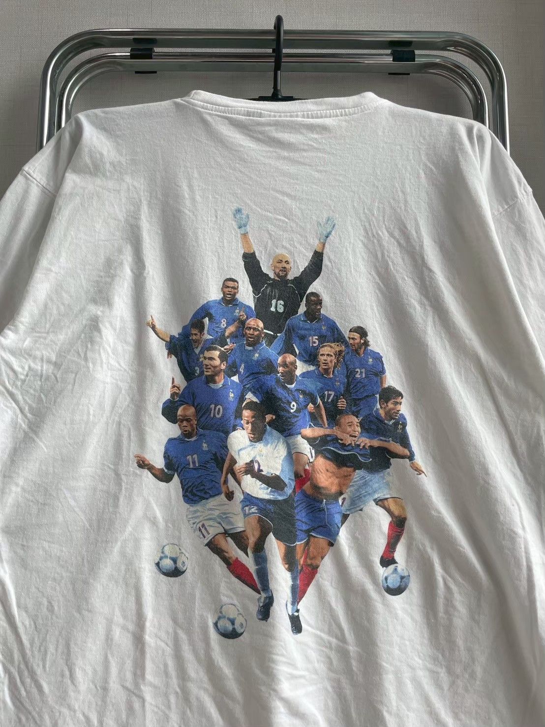 Other Vintage Equipe De France 1998s T-shirt Size US S / EU 44-46 / 1 - 1 Thumbnail