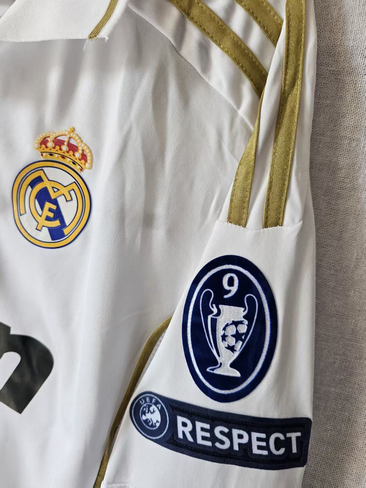 Other Real Madrid #10 Mesut Özil Jersey Size US XL / EU 56 / 4 - 4 Thumbnail