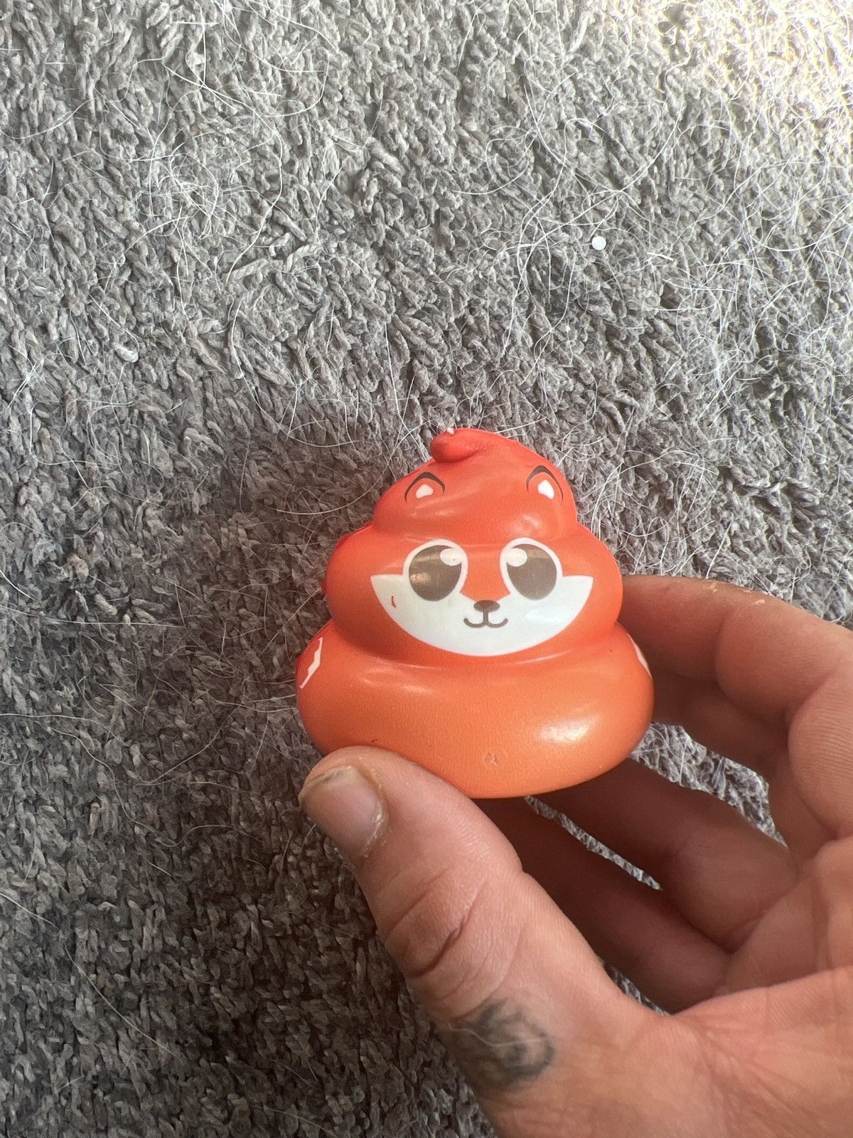 Hypebeast Grin Studios Fox Amazing Poop Squishy Size ONE SIZE - 2 Thumbnail