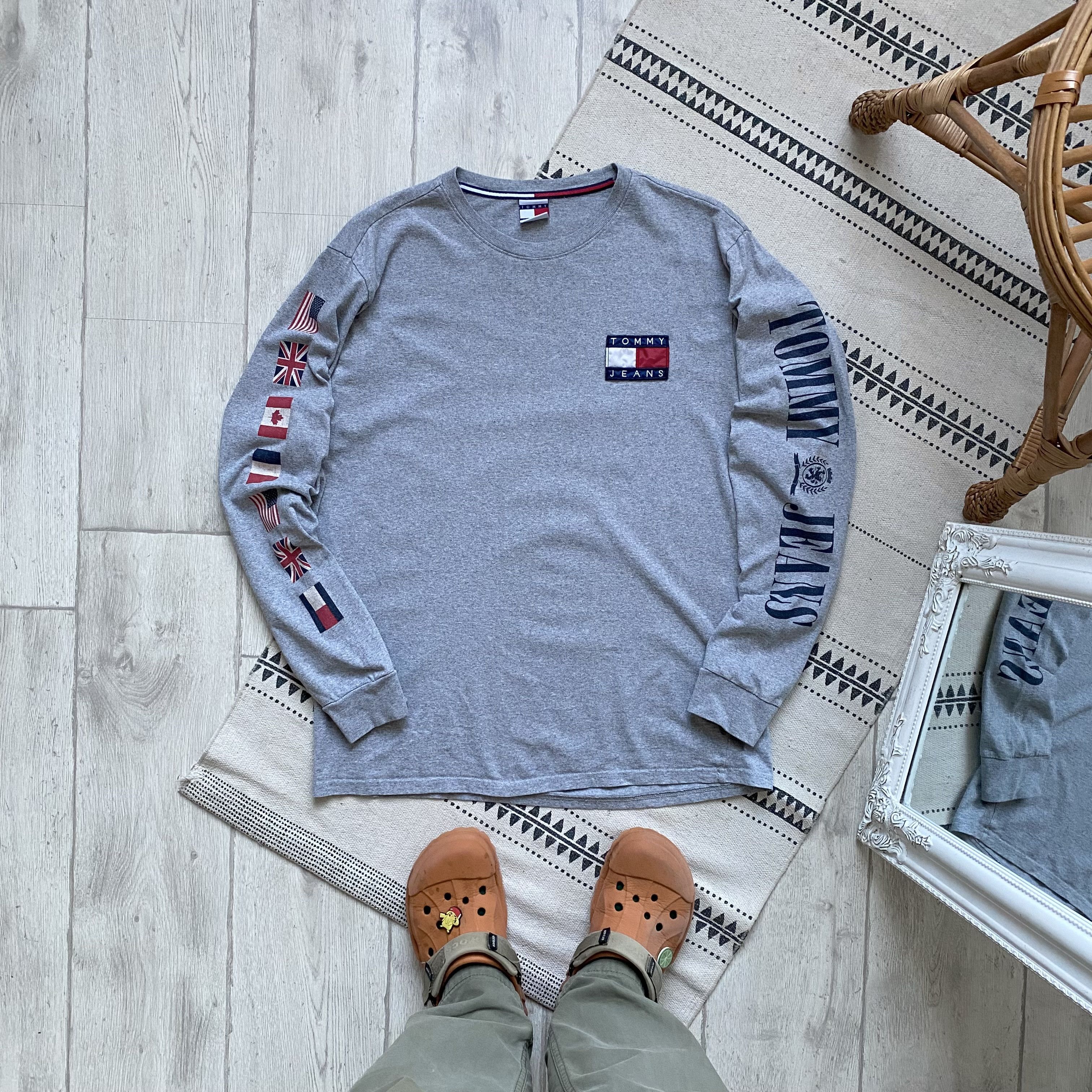Tommy Hilfiger 🇺🇸 Vintage Tommy Hilfiger USA Flag Logo Longsleeve Size US L / EU 52-54 / 3 - 2 Thumbnail
