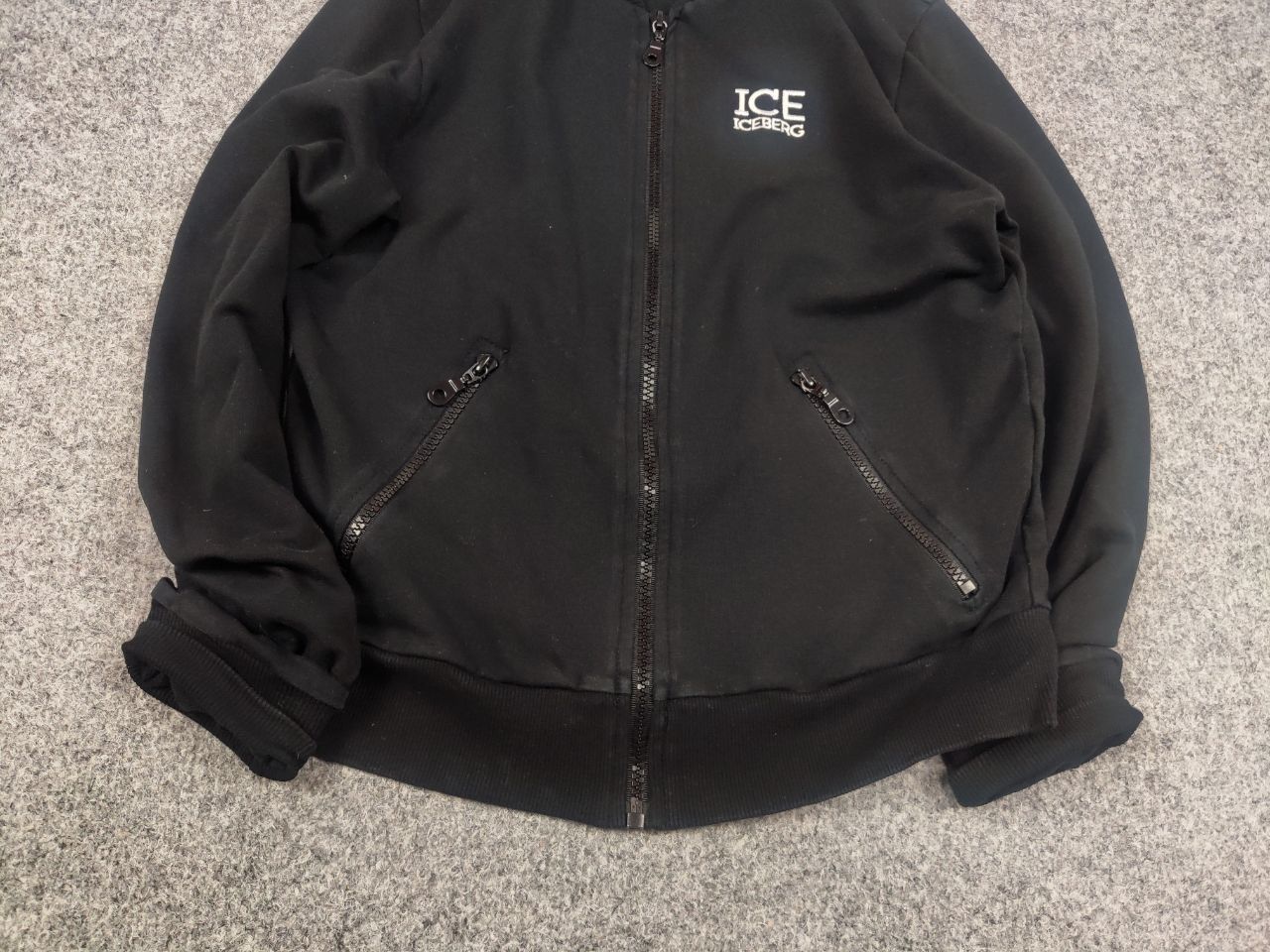 Iceberg Iceberg Disney Logo Vintage 90's Black Bomber Sweatshirt Size M / US 6-8 / IT 42-44 - 5 Thumbnail