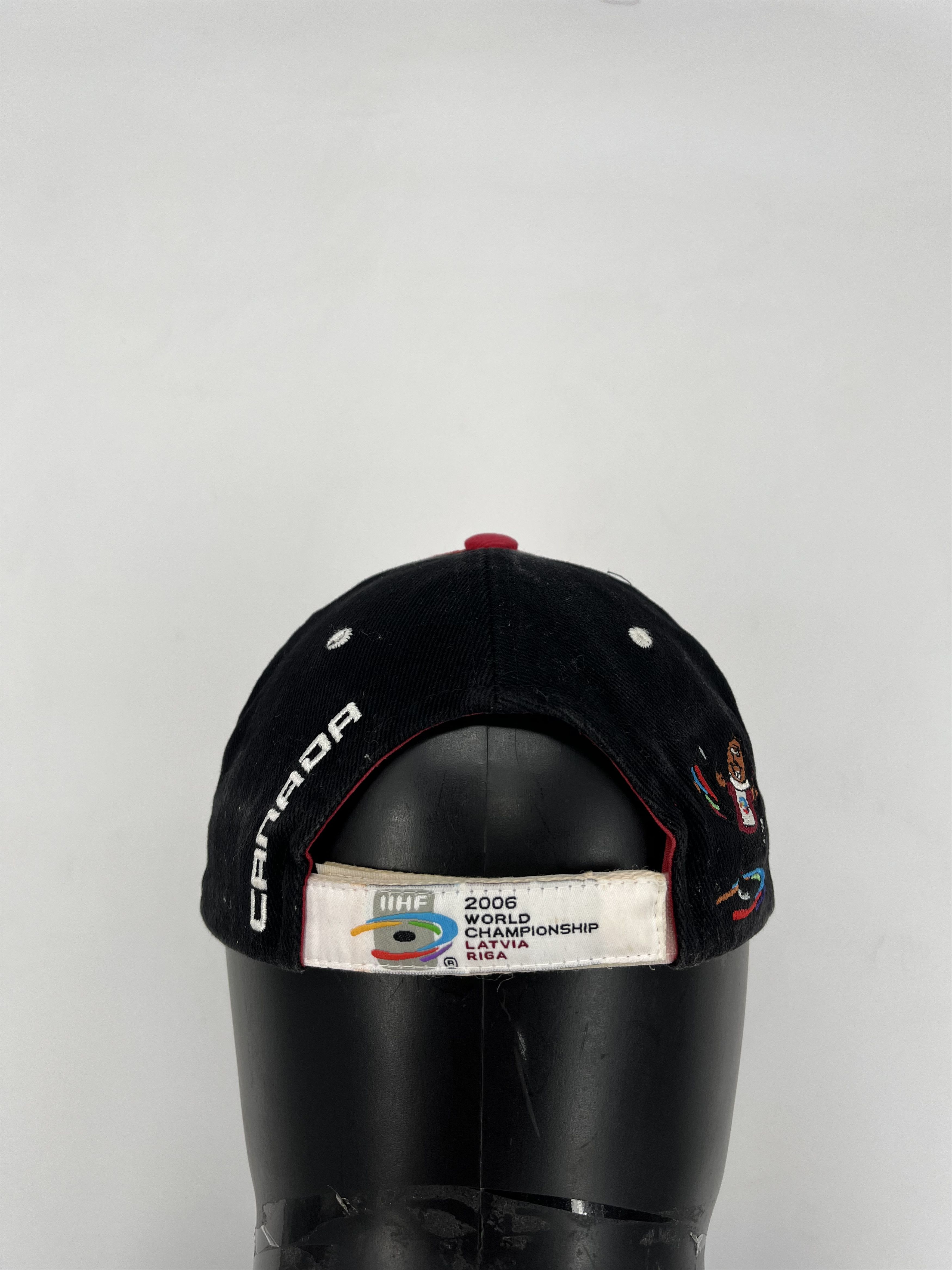 NHL × Vintage Vintage Cap 2006 IIHF World Championship Hockey Canada Size ONE SIZE - 4 Thumbnail
