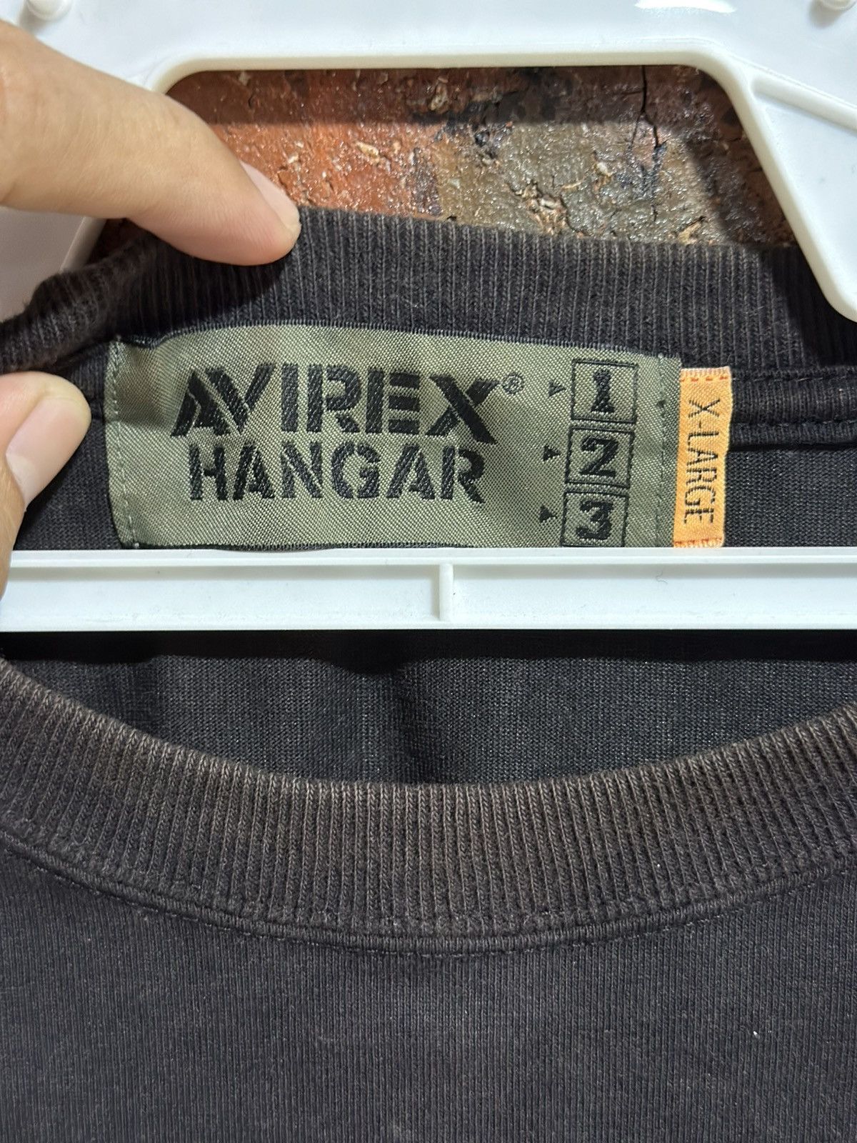 Avirex Vintage Avirex Hangar Sun Faded Tee Size US L / EU 52-54 / 3 - 5 Thumbnail