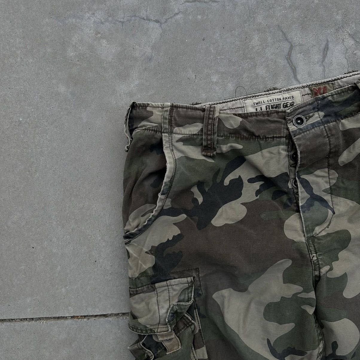 Other Vintage Japanese Style Camo Multi-pocket Shorts Y2K Army 00s Size US 36 / EU 52 - 9 Thumbnail