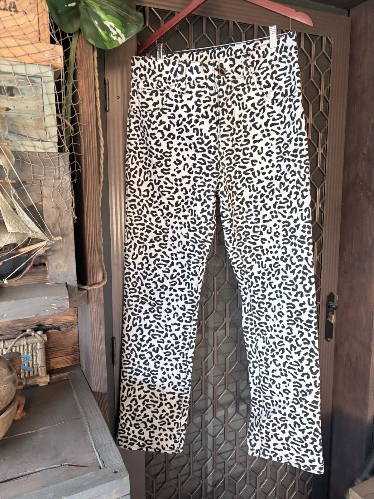 Other White leopard print denim Size US 33 - 1 Thumbnail