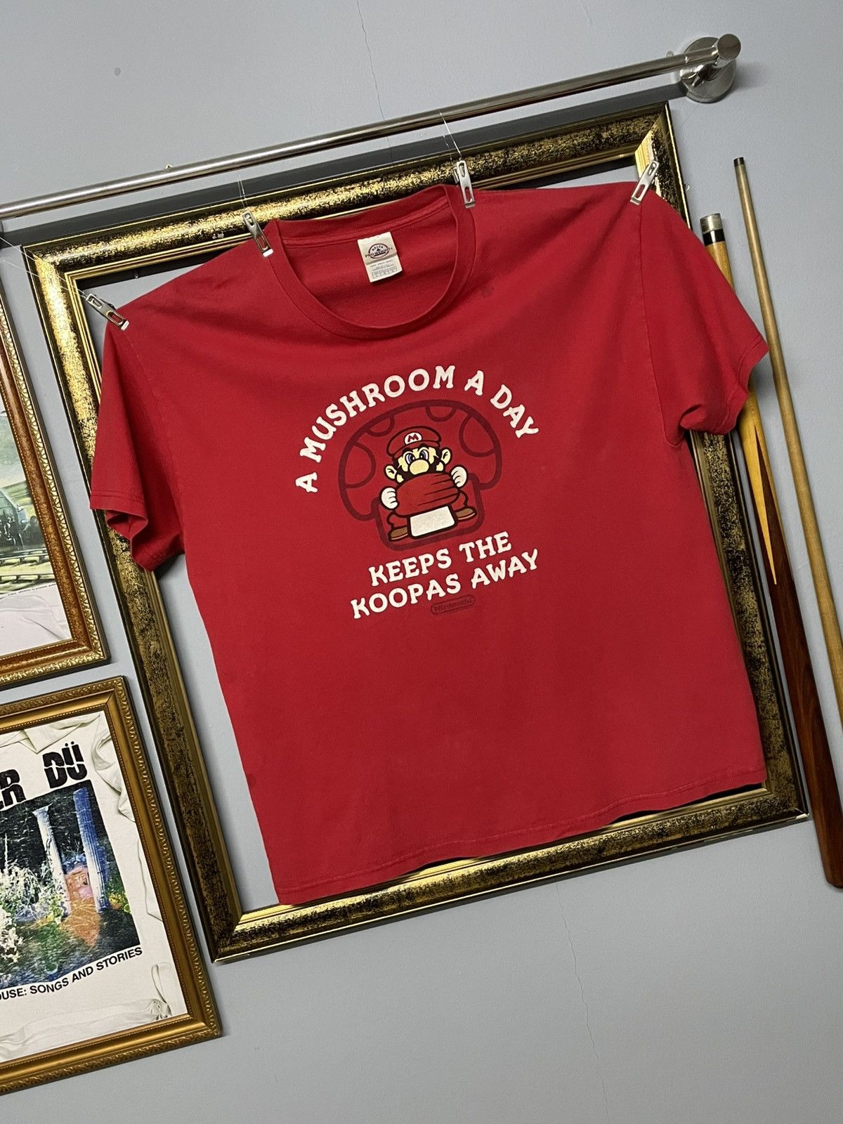 Vintage Vintage Y2K Super Mario Mushroom Day Graphic Streetwear Tee Size US M / EU 48-50 / 2 - 2 Thumbnail