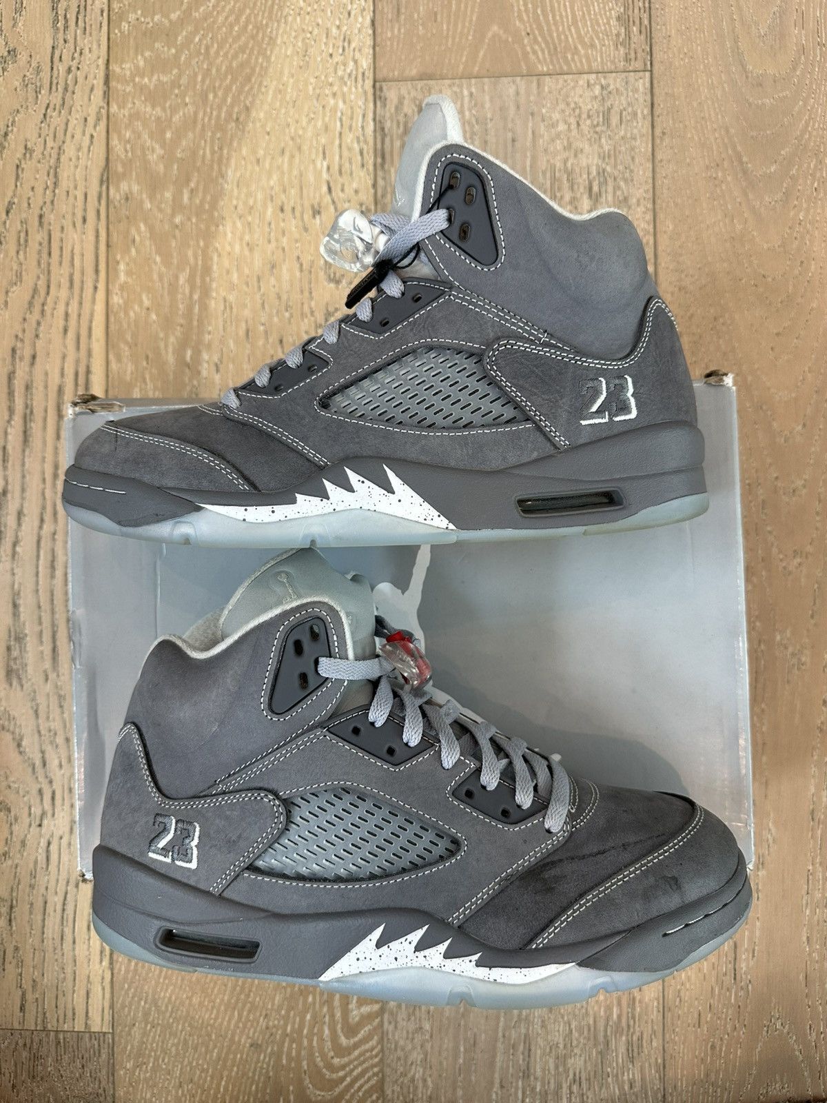 Jordan Brand Jordan 5 Retro Wolf Grey Size US 10 / EU 43 - 4 Thumbnail