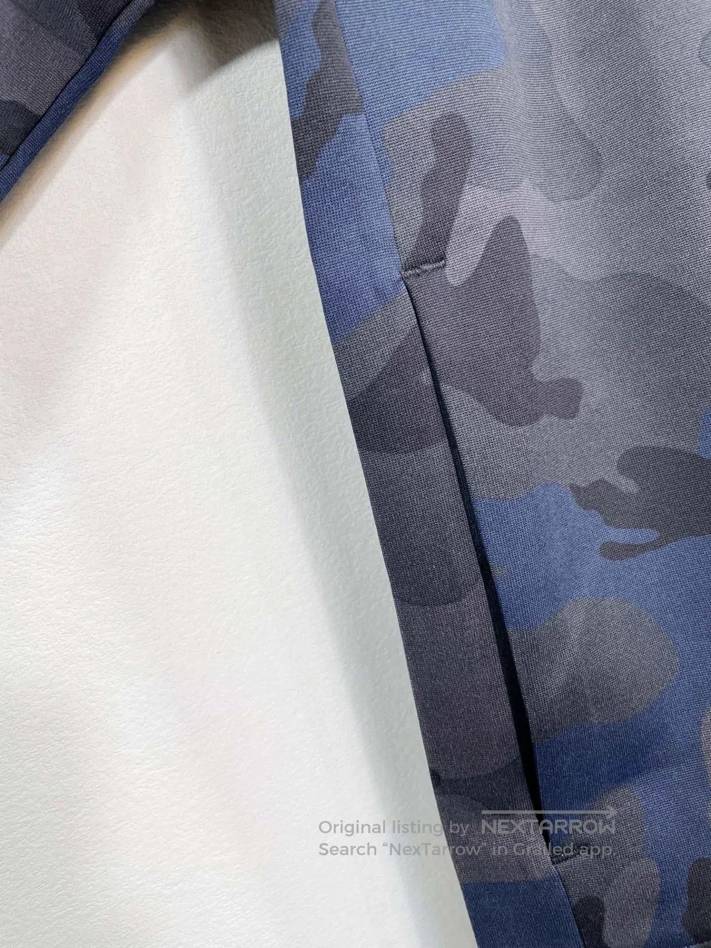 Valentino VALENTINO Camouflage Zip Jacket. Size US S / EU 44-46 / 1 - 5 Thumbnail