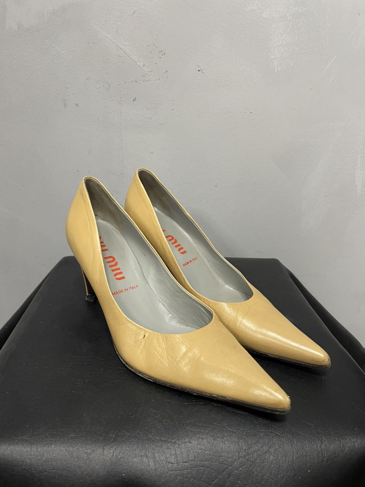 Miu Miu Miu Miu heel beige leather shoes mules y2k Size US 9 / IT 39 - 1 Thumbnail