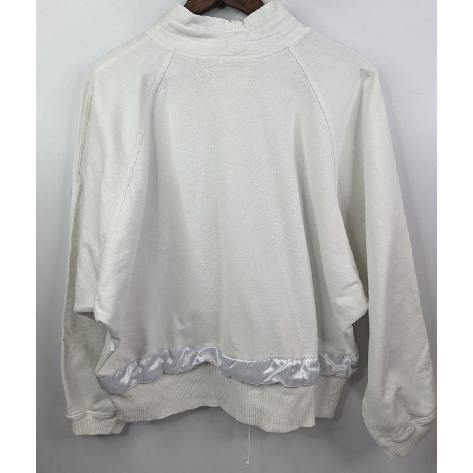 Vintage VINTAGE Benger Sweatshirt Women 38 White Drawstring Pullover 80s 90s Austria Size XS / US 0-2 / IT 36-38 - 3 Thumbnail