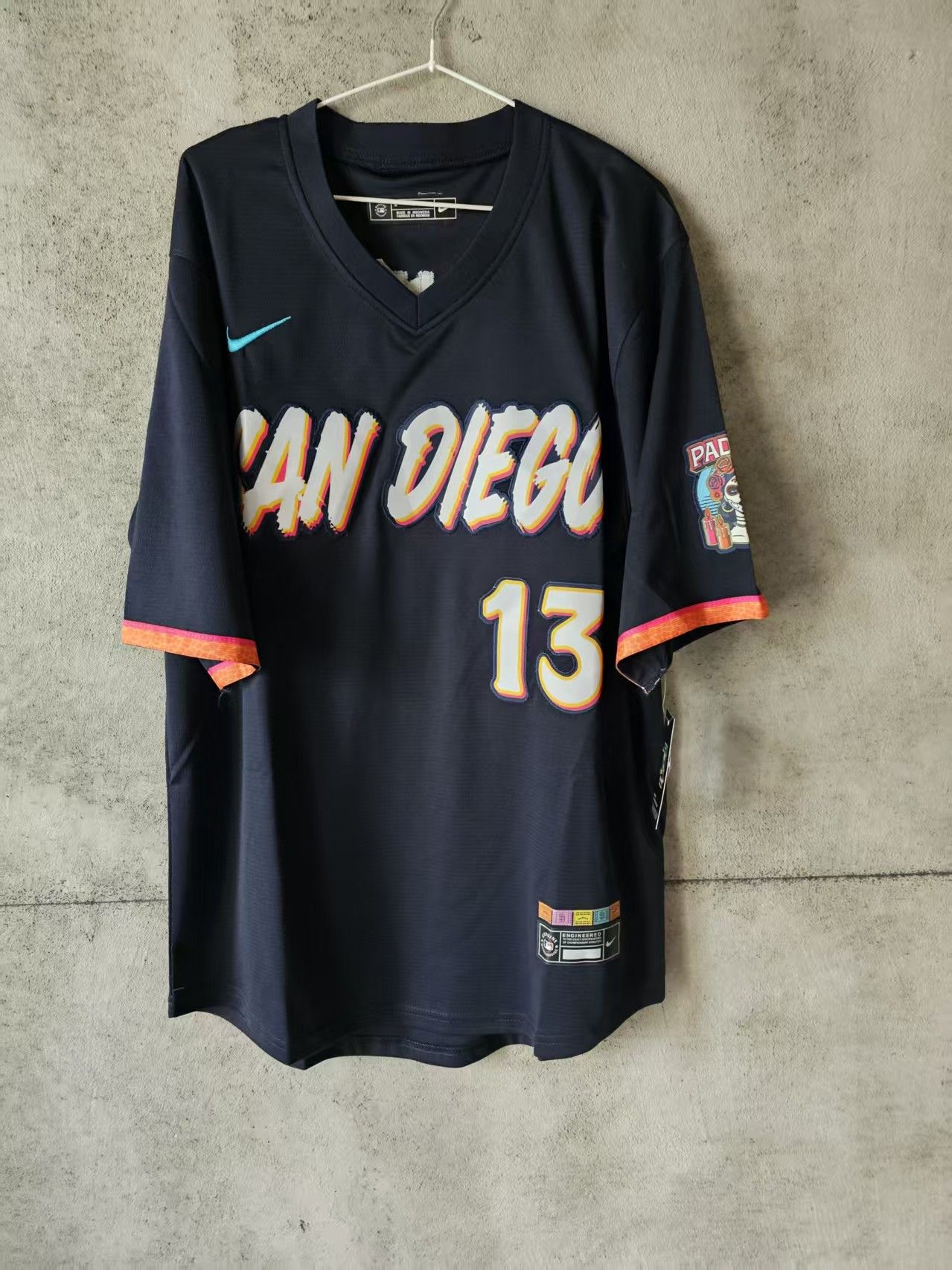 MLB 2026 San Diego Padres 13 Manny Machado Jersey Size US L / EU 52-54 / 3 - 1 Thumbnail