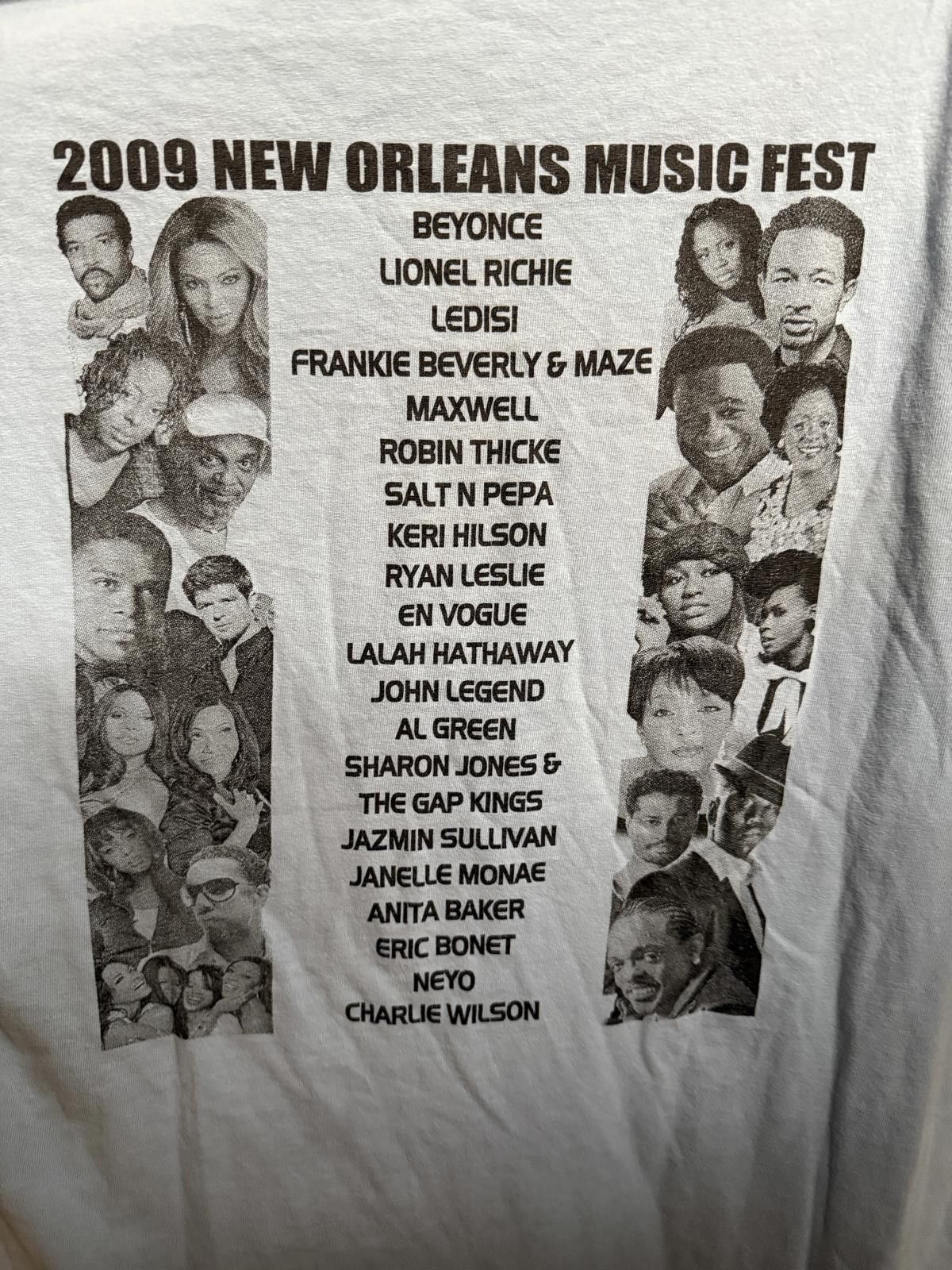 Fruit Of The Loom 2009 New Orleans Music Festival T-shirt Line Up on Back Tee Size US L / EU 52-54 / 3 - 5 Thumbnail