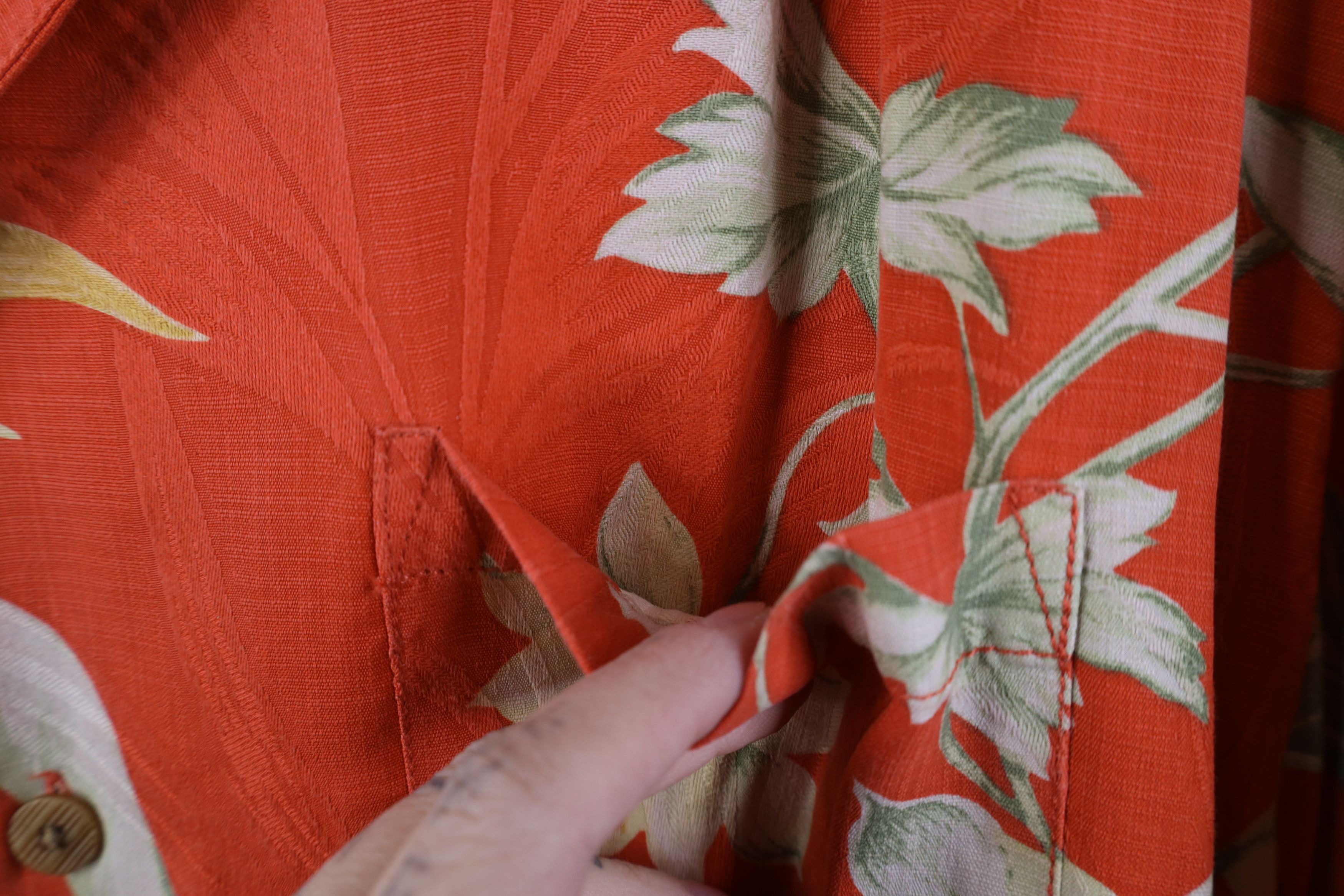 Tommy Bahama Vintage Y2K Tommy Bahama Looped Collar Button Shirt Luau Size US L / EU 52-54 / 3 - 5 Thumbnail