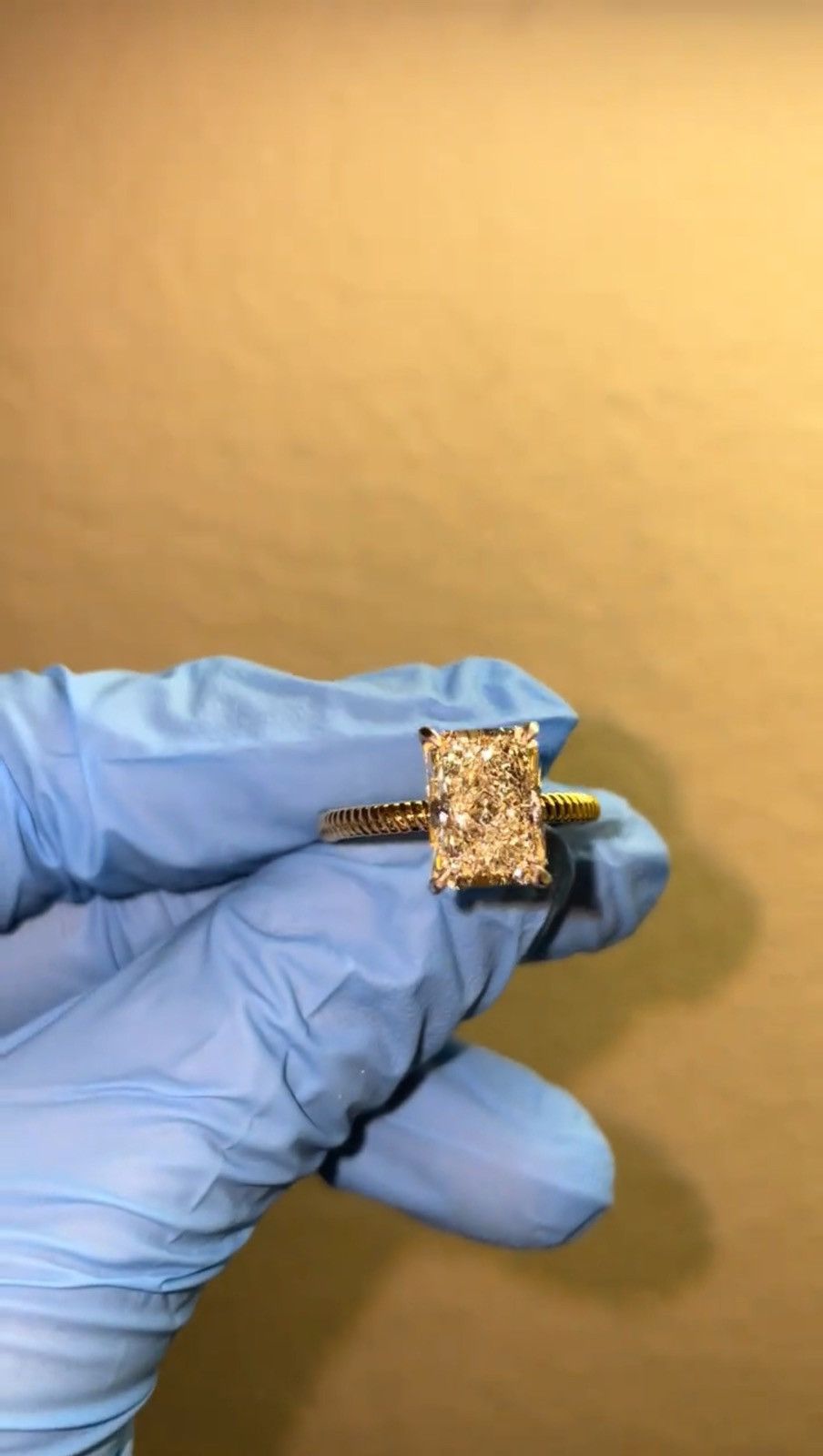 Other 3.01 Ct 14k Gold IGI Certified Radiant Cut Engagement Ring Size ONE SIZE - 1 Thumbnail