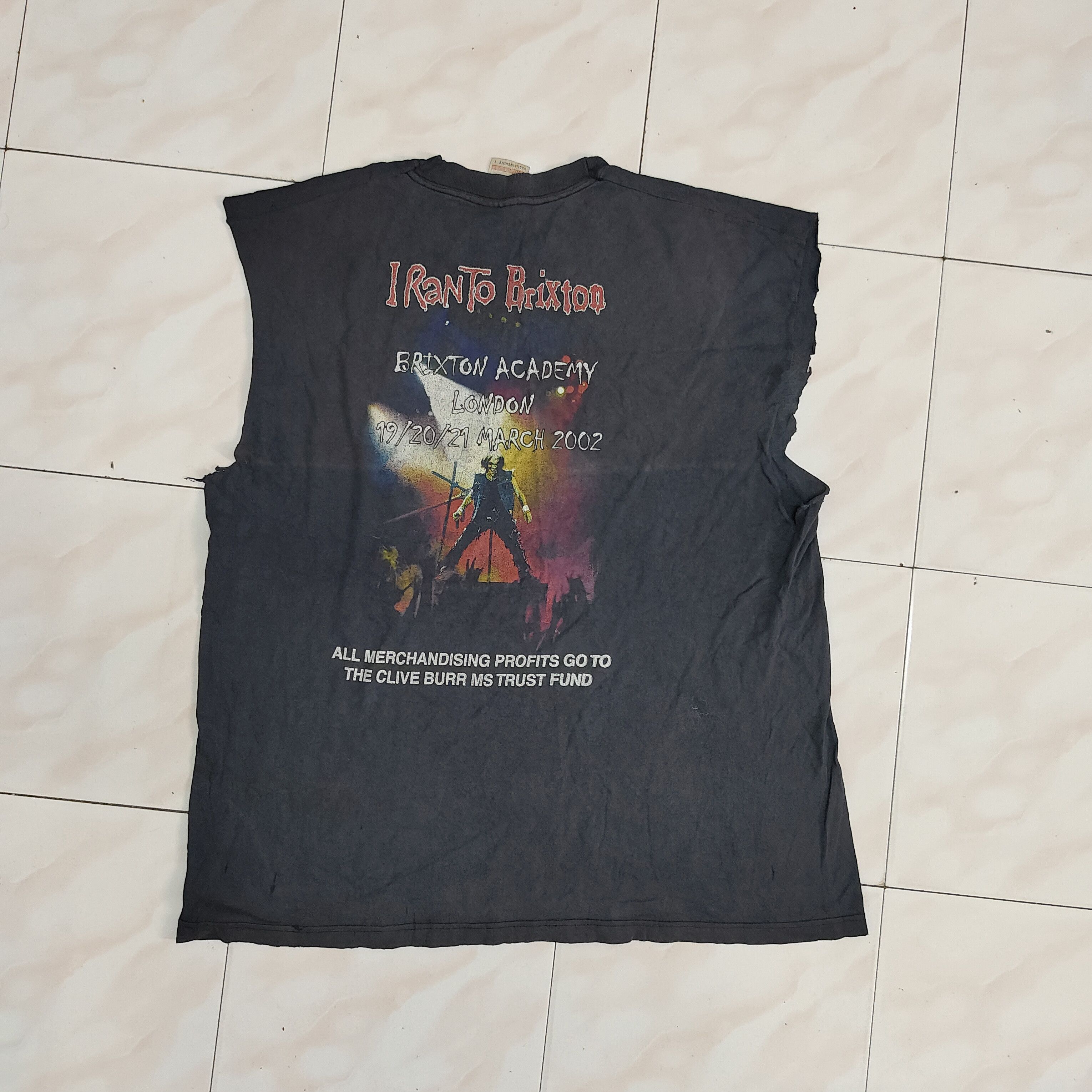 Iron Maiden Vintage Iron Maiden 2002 Distressed Destroyed T Shirt Size US XL / EU 56 / 4 - 5 Thumbnail