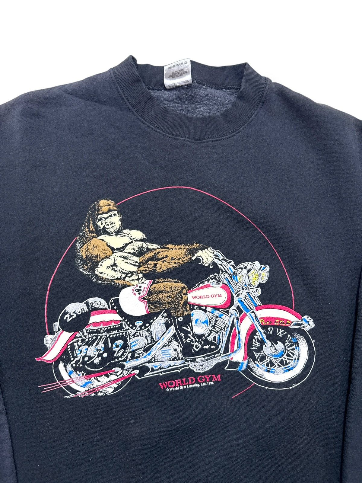 Vintage *RARE* VINTAGE 90s WORLD GYM BIKER GORILLA SWEATER HARLEY Size US XL / EU 56 / 4 - 2 Thumbnail