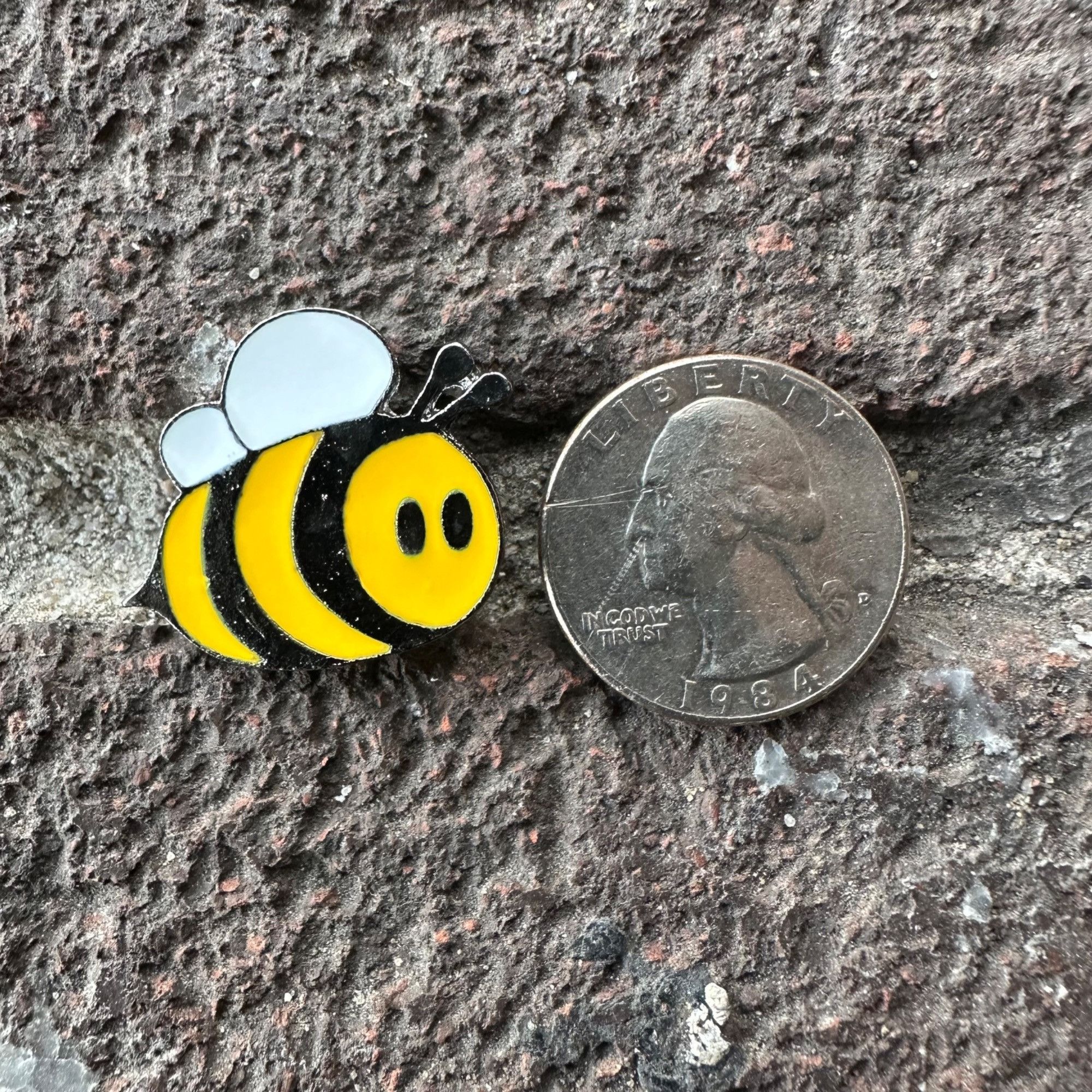 Other ☀️Emanel Pin Bee Broch Pin Cute Fat Bee Queen Buzzin Bees Sh Size ONE SIZE - 7 Thumbnail