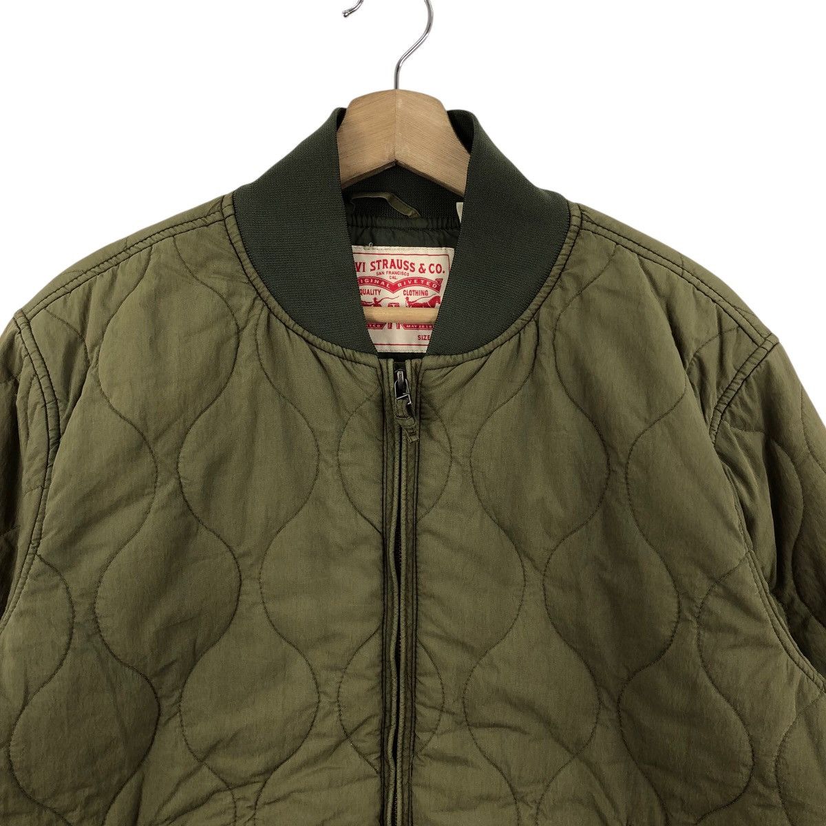 Levi's LEVI’S Bomber Jacket Quilted Green Color Size L Size US L / EU 52-54 / 3 - 2 Thumbnail