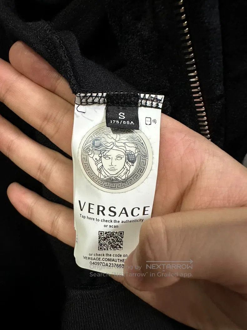 Versace Versace Velvet skewer Medusa avatar coat Size US S / EU 44-46 / 1 - 5 Thumbnail