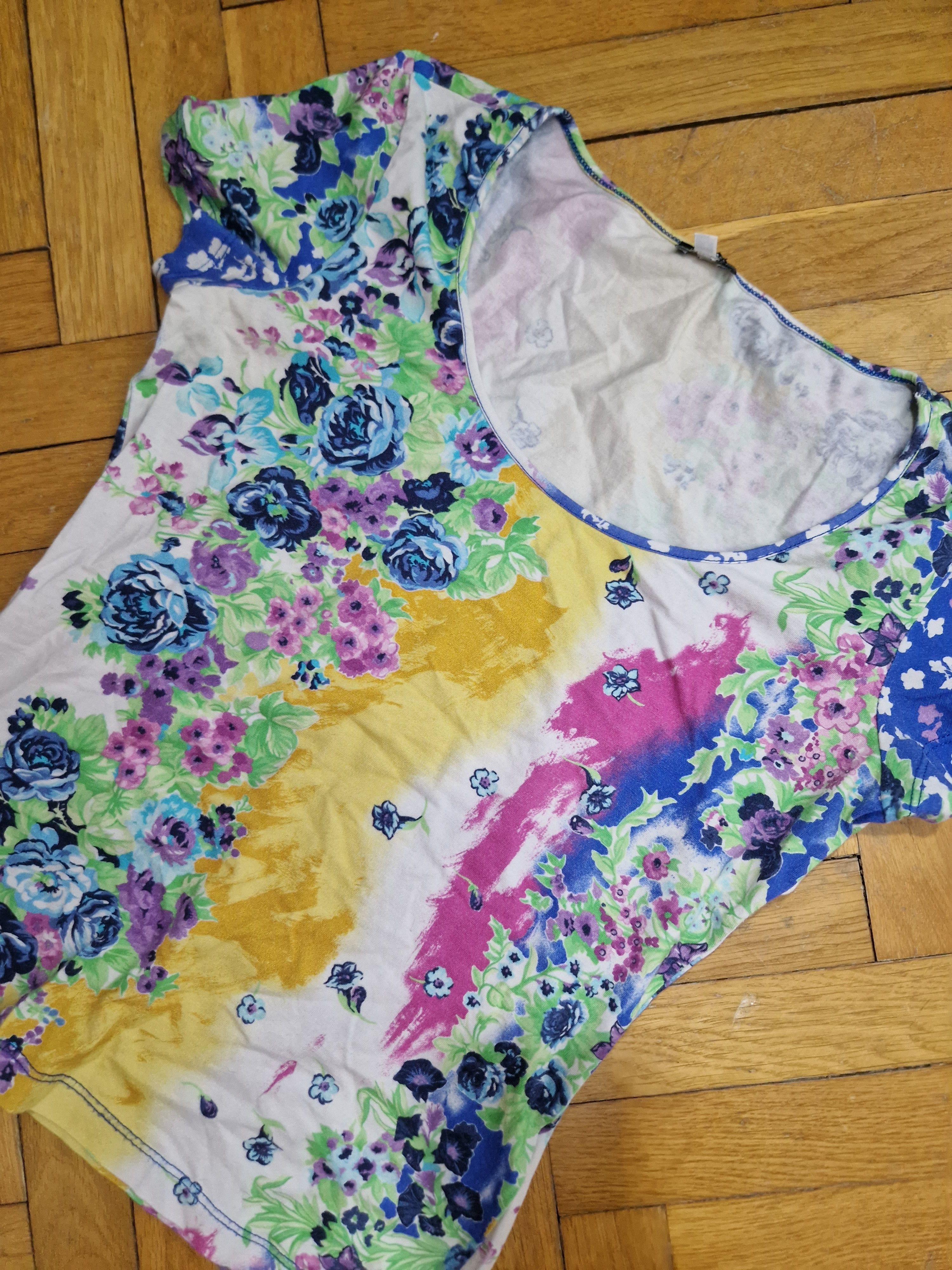 Versace × Versace Jeans Couture Versace vintage floral top Size S / US 4 / IT 40 - 2 Thumbnail