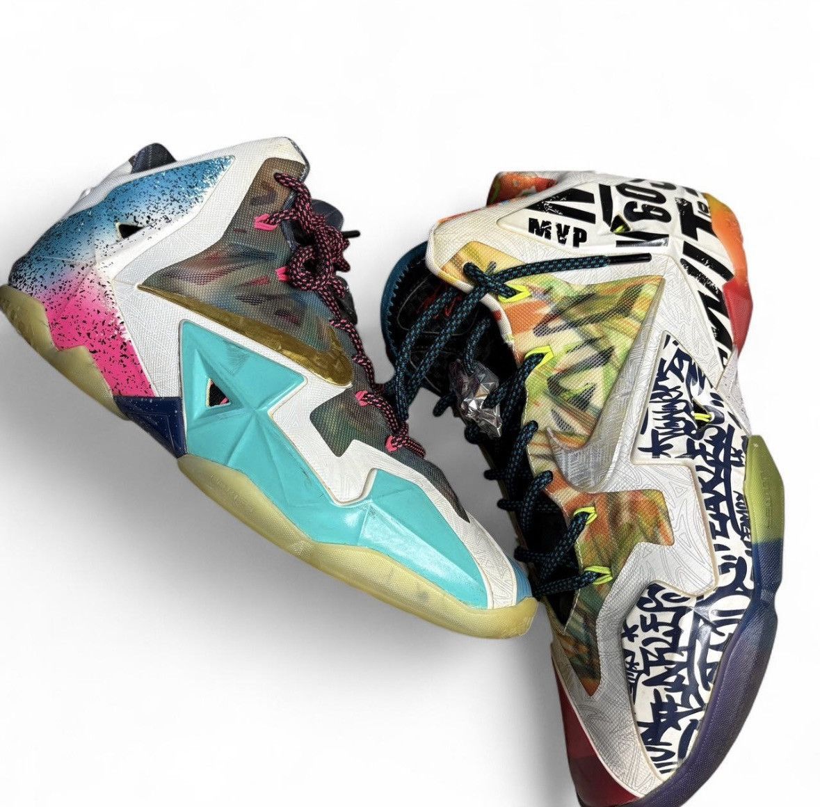 Nike Nike Lebron 11 What The Lebron Size 9.5 Size US 9.5 / EU 42-43 - 2 Thumbnail