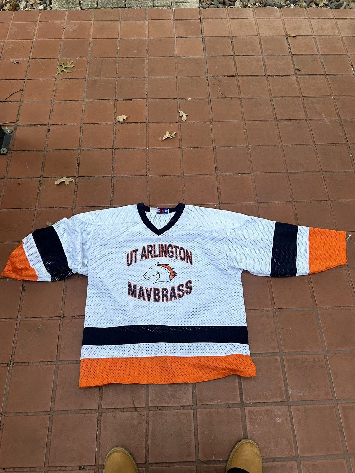 Vintage Vintage University Of Arlington Hockey Jersey Size US L / EU 52-54 / 3 - 2 Thumbnail