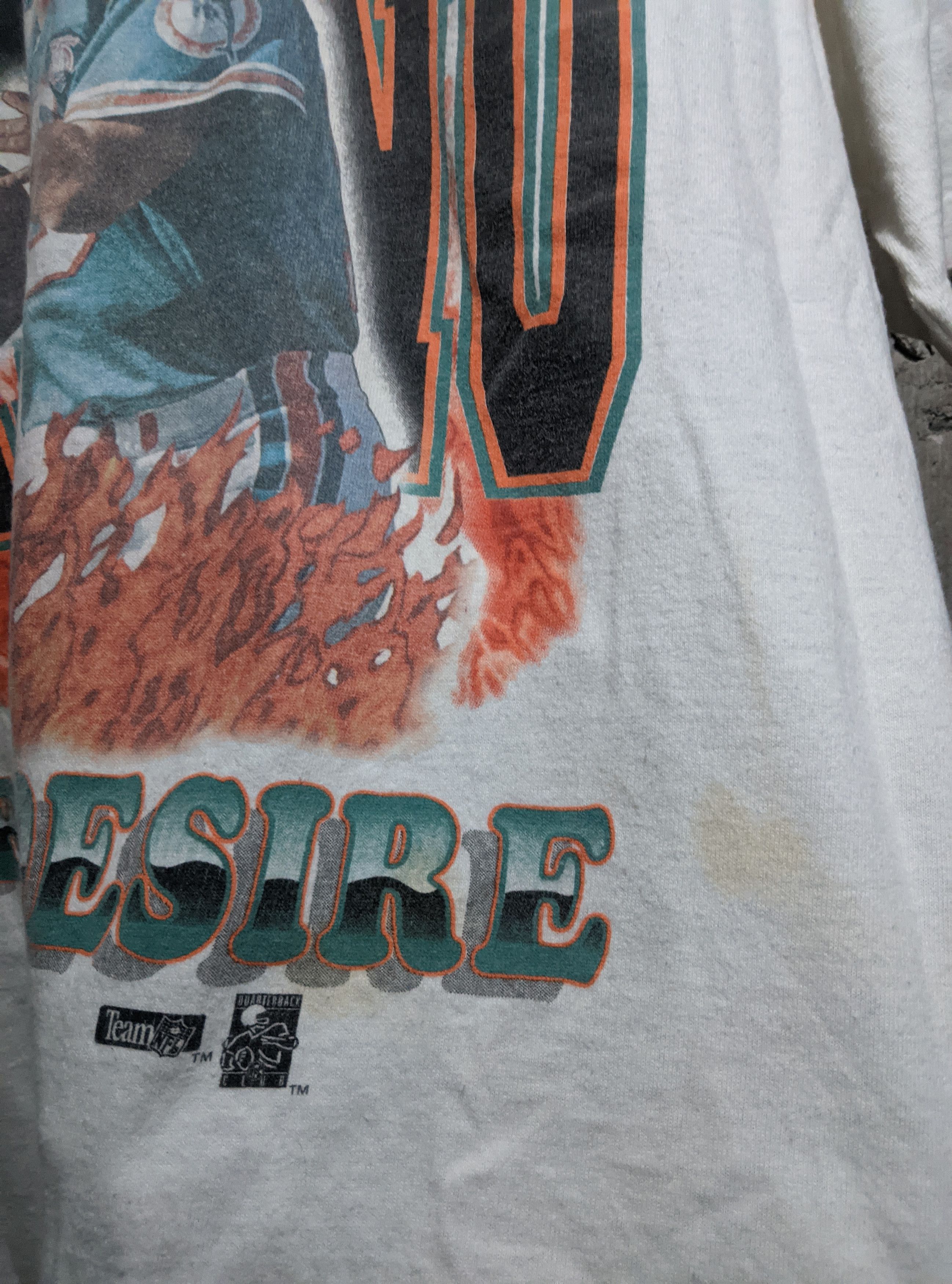 NFL Vintage dan marino nfl Miami Dolphins t shirt Size US XL / EU 56 / 4 - 16 Thumbnail